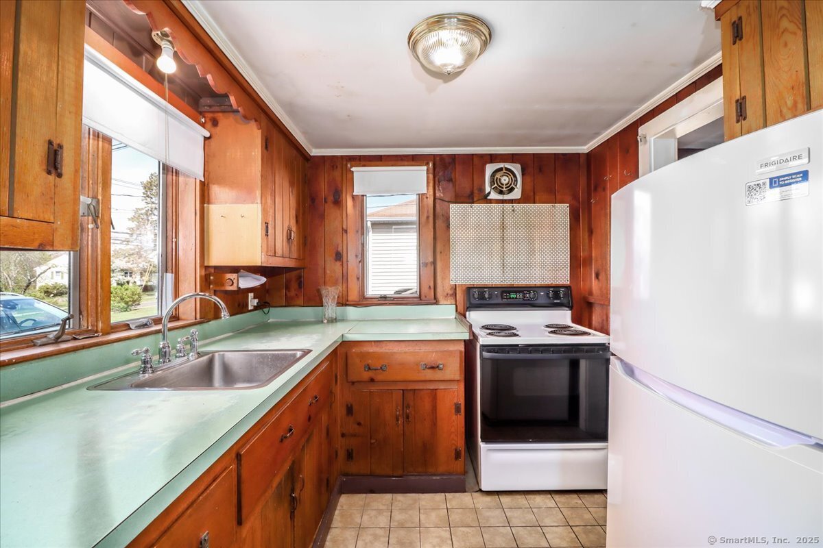 154 Yale, Milford, Connecticut 06460