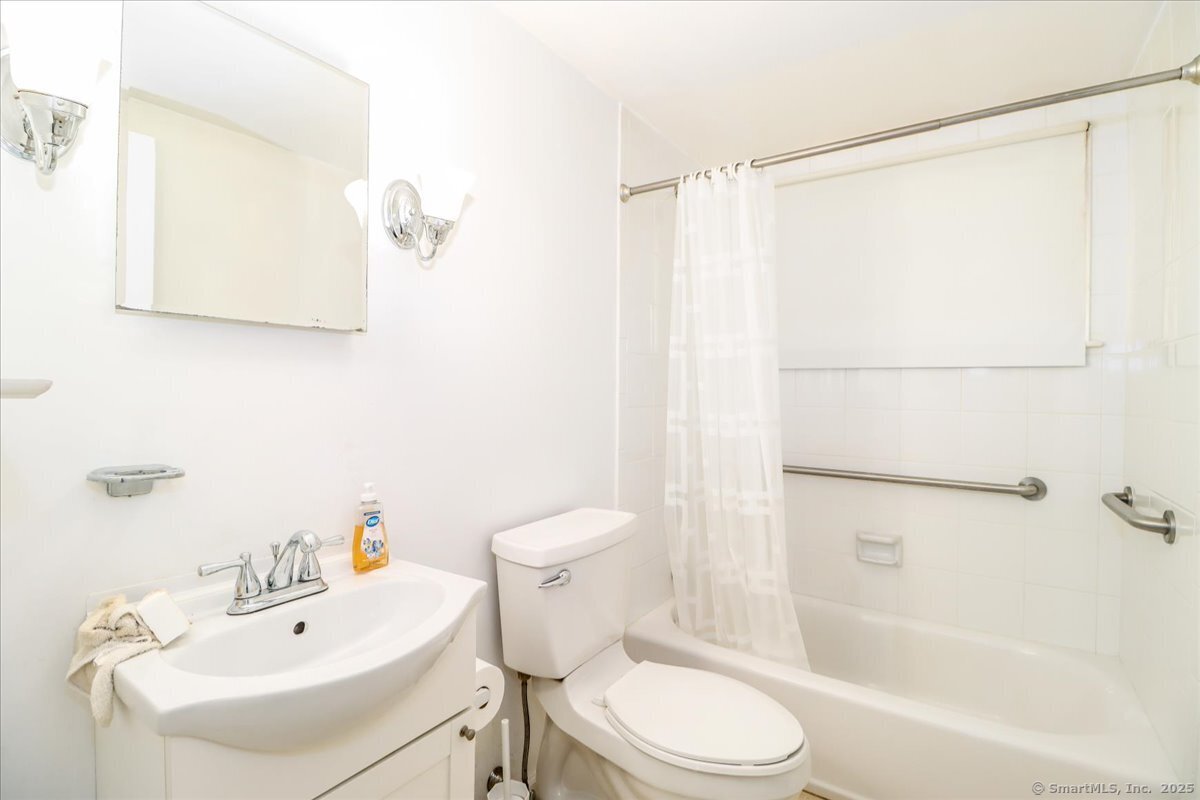 154 Yale, Milford, Connecticut 06460