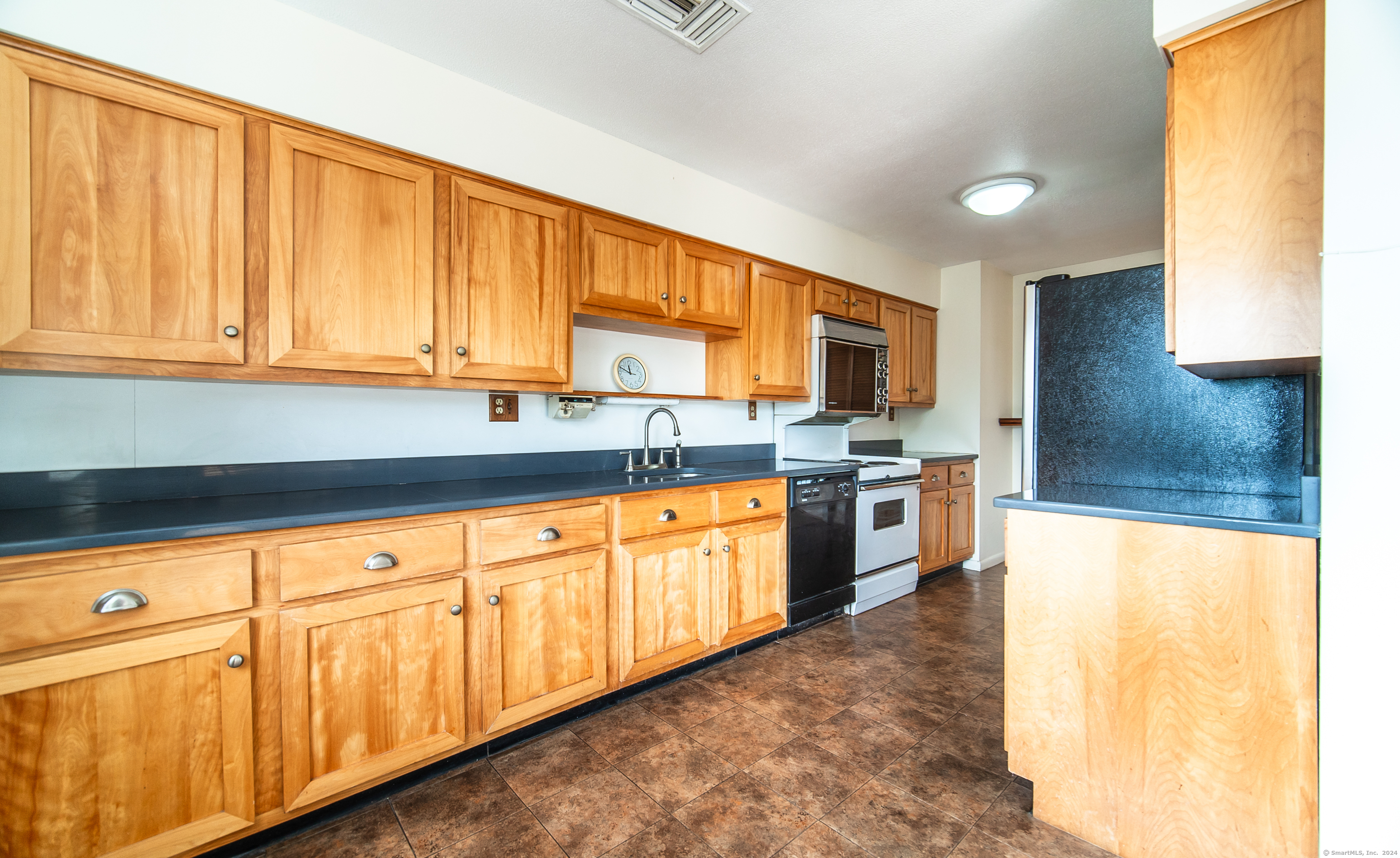 3200 Park, Bridgeport, Connecticut 06604