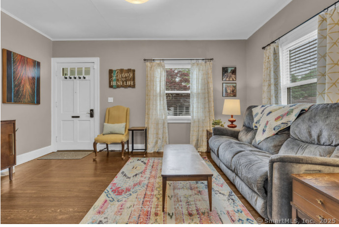 20 Roy, East Haven, Connecticut 06512