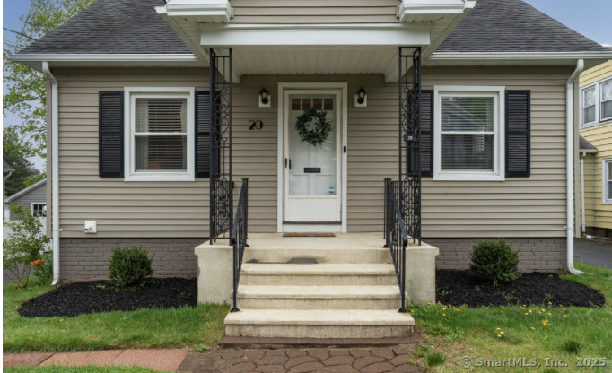 20 Roy, East Haven, Connecticut 06512