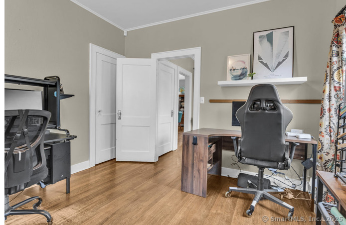 20 Roy, East Haven, Connecticut 06512