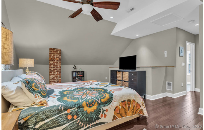 20 Roy, East Haven, Connecticut 06512