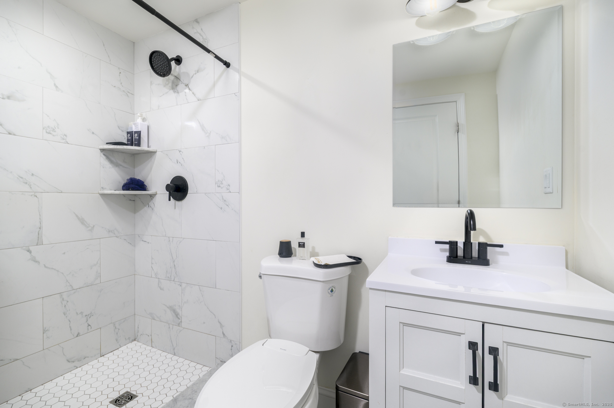 32 Fern, West Haven, Connecticut 06516