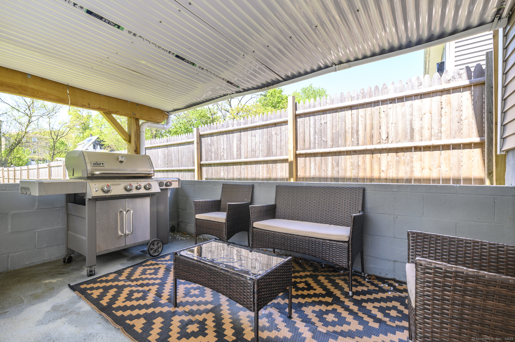 32 Fern, West Haven, Connecticut 06516