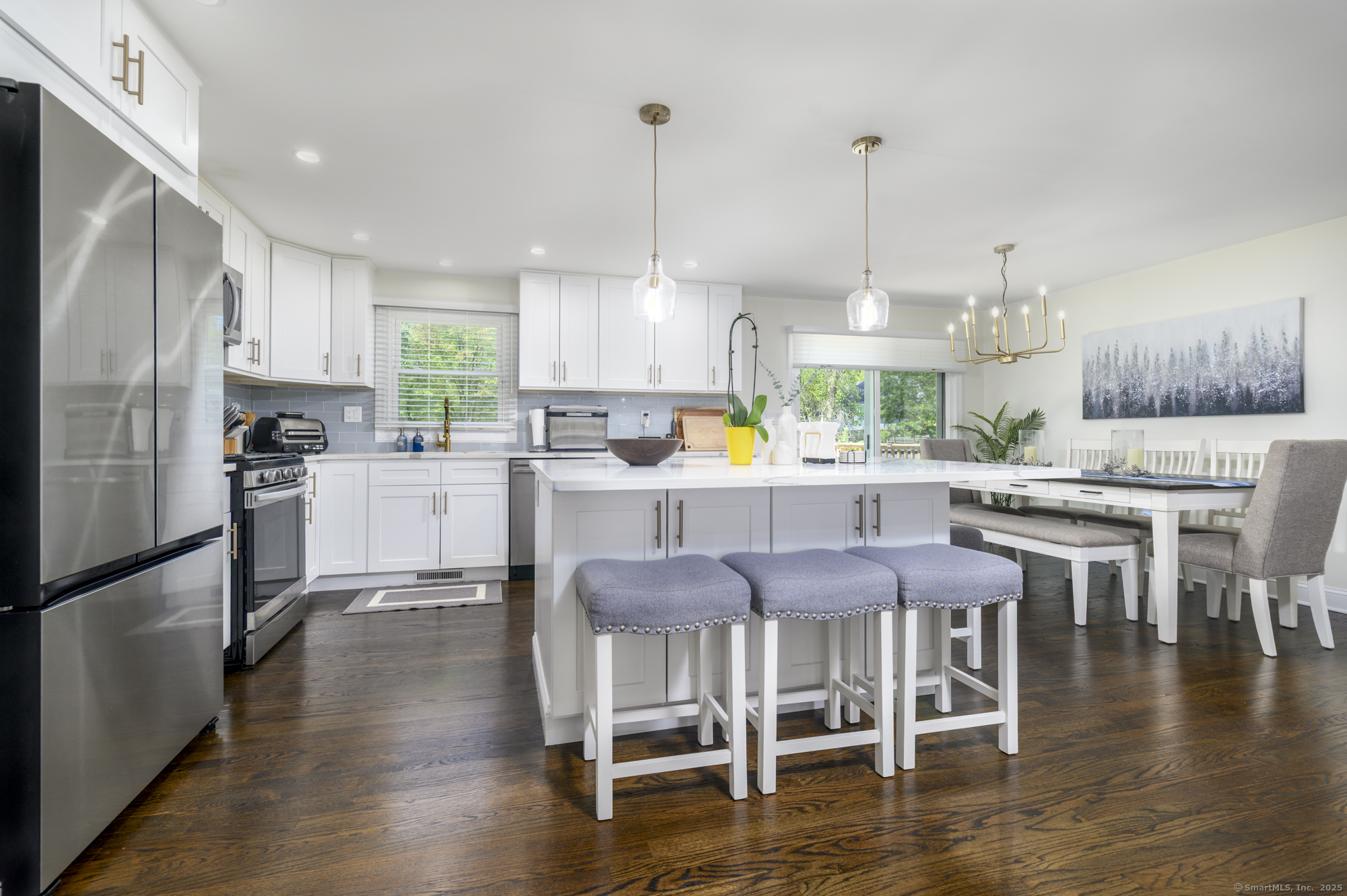 32 Fern, West Haven, Connecticut 06516
