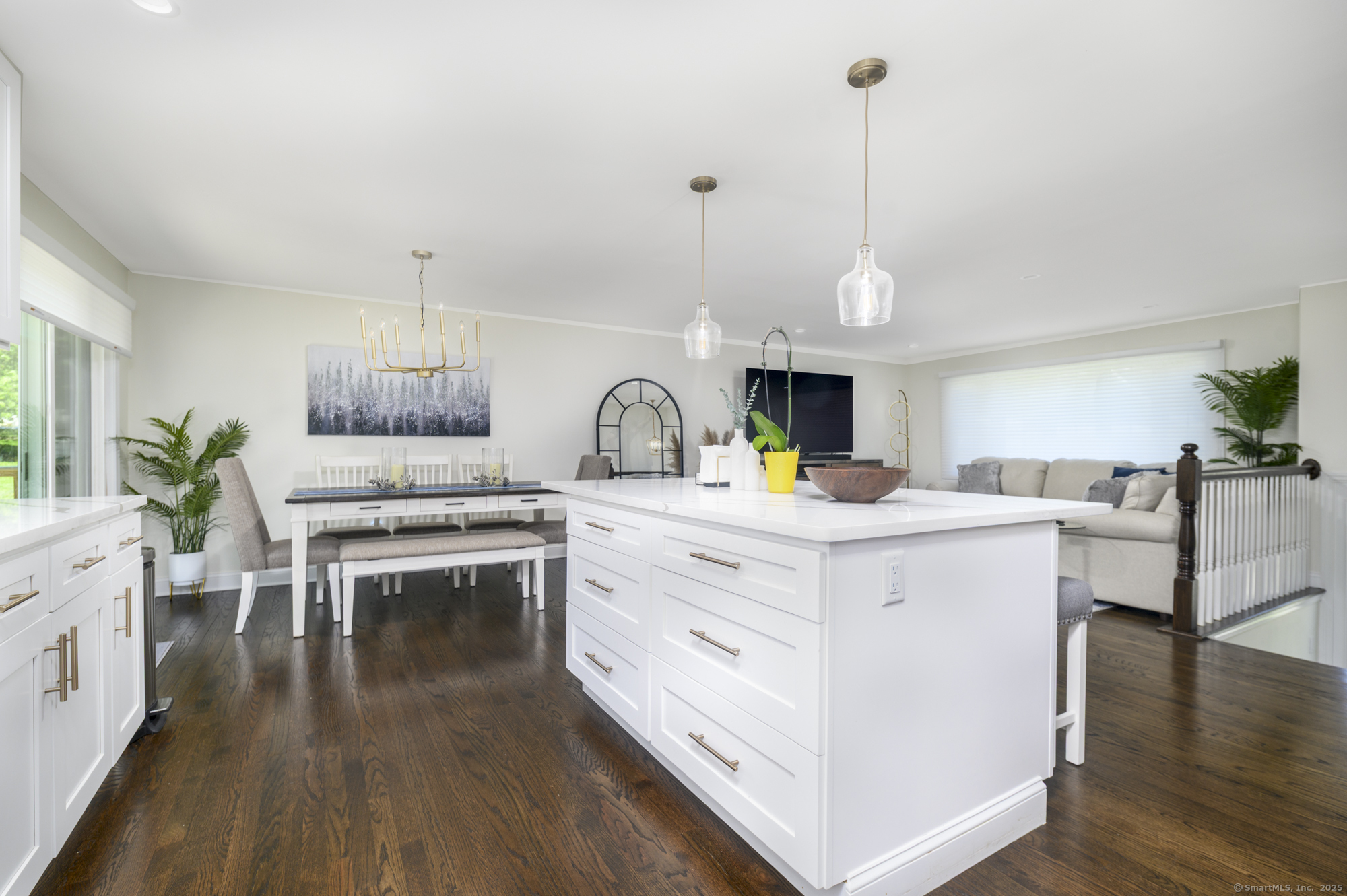 32 Fern, West Haven, Connecticut 06516