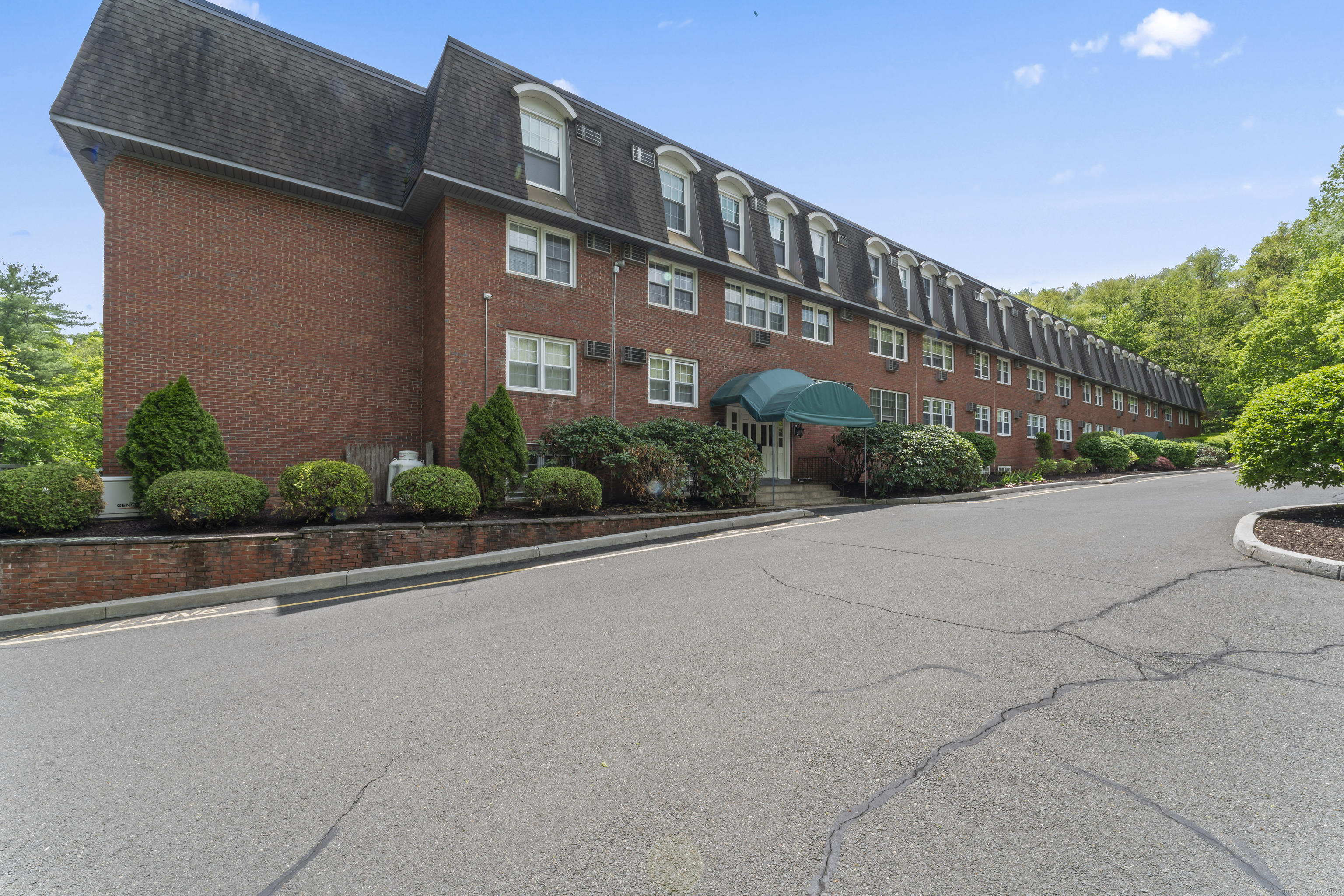 34A Padanaram, Danbury, Connecticut 06811