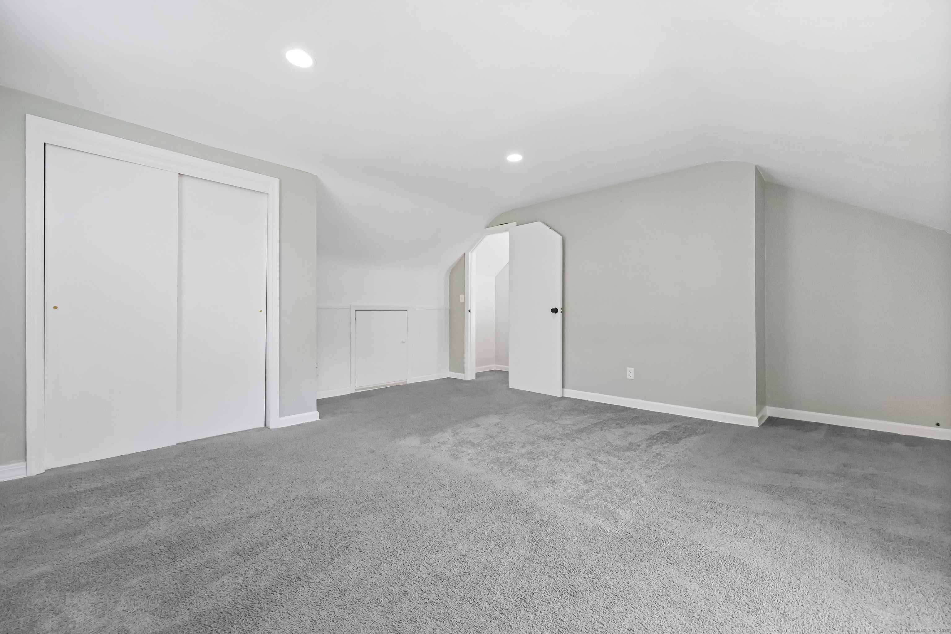 19 Glendenning, Norwalk, Connecticut 06851