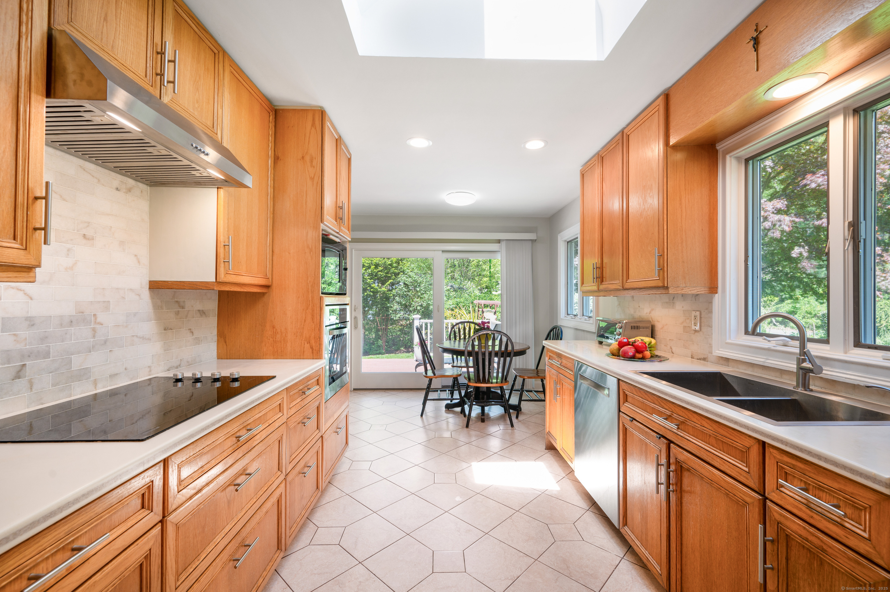 6 Shadow, Norwalk, Connecticut 06851