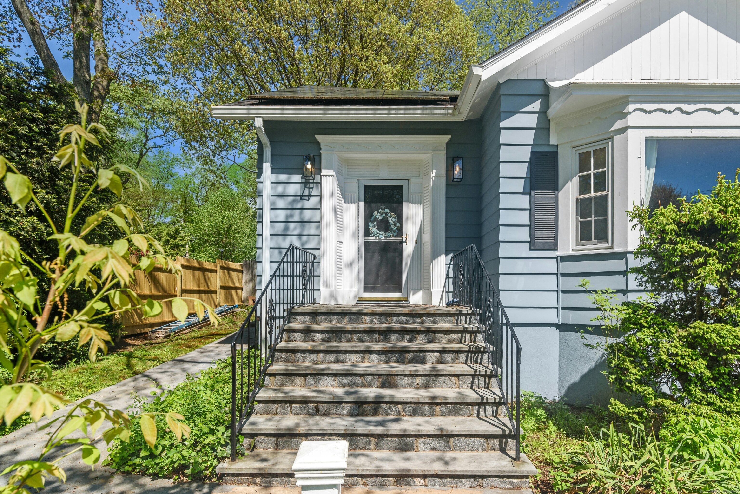 564 Fairfield Woods, Fairfield, Connecticut 06825