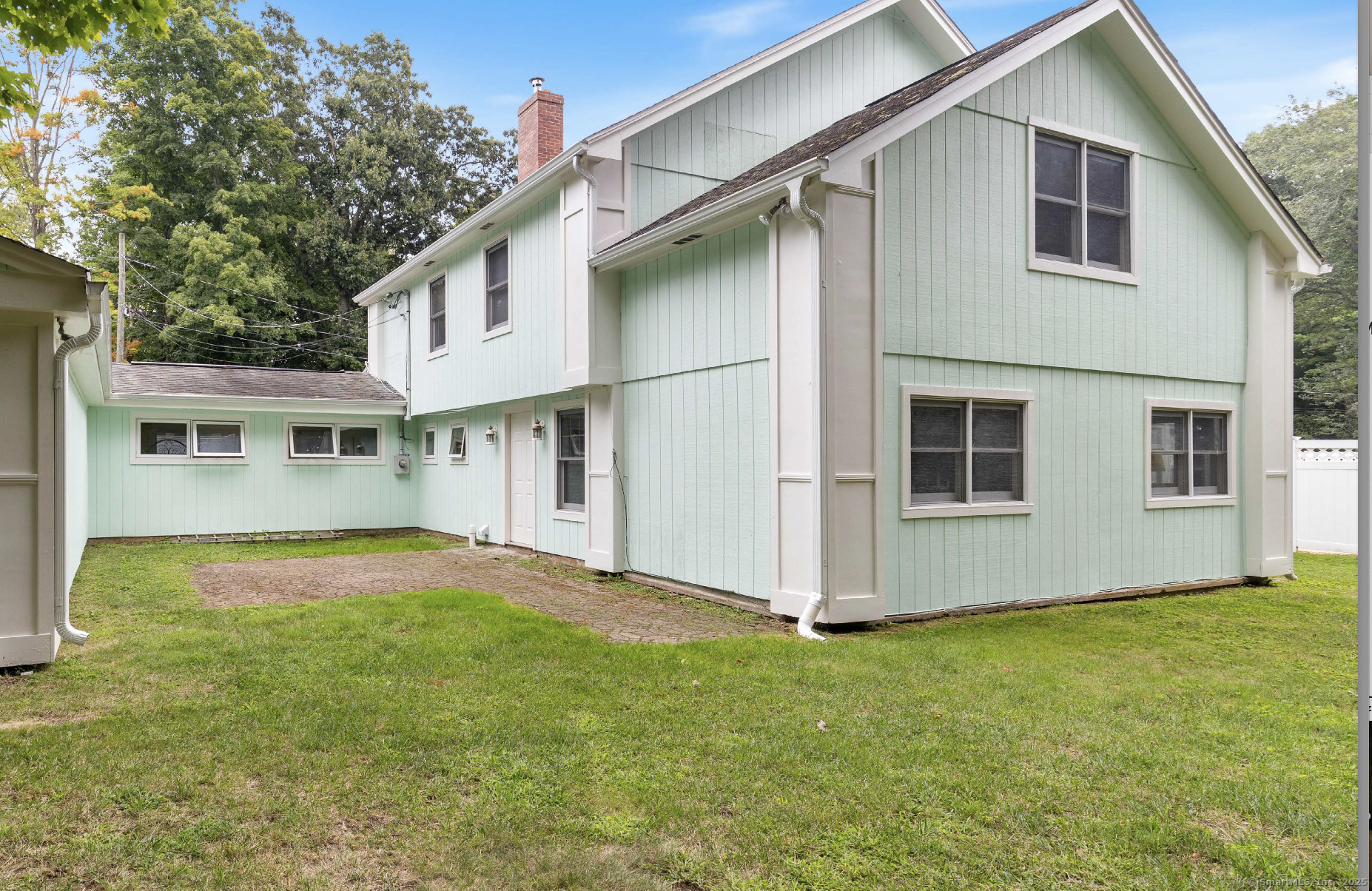 Photo of 157 Pine Orchard Road, Branford, CT 06405
