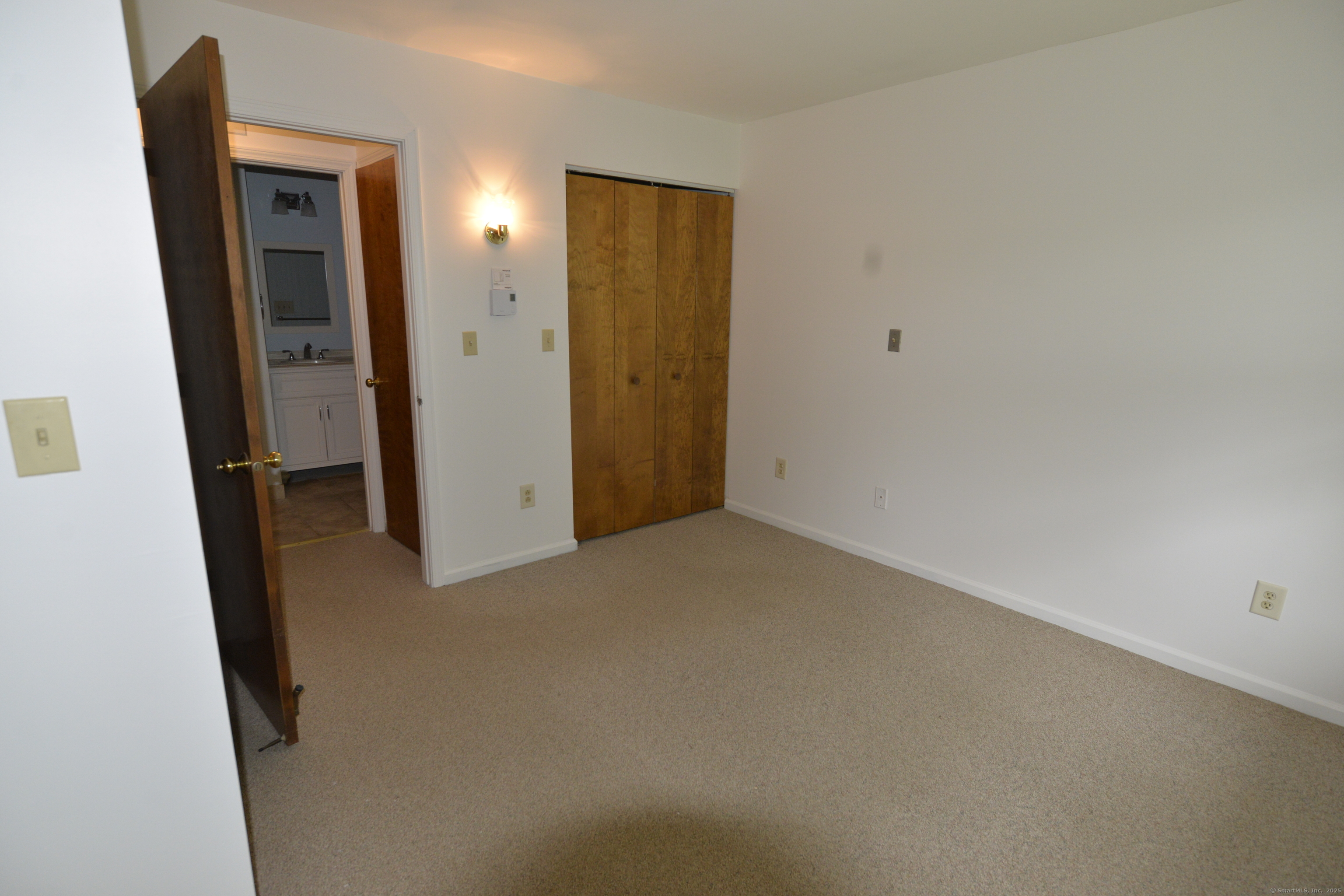 107 Hidden Knolls, Monroe, Connecticut 06468