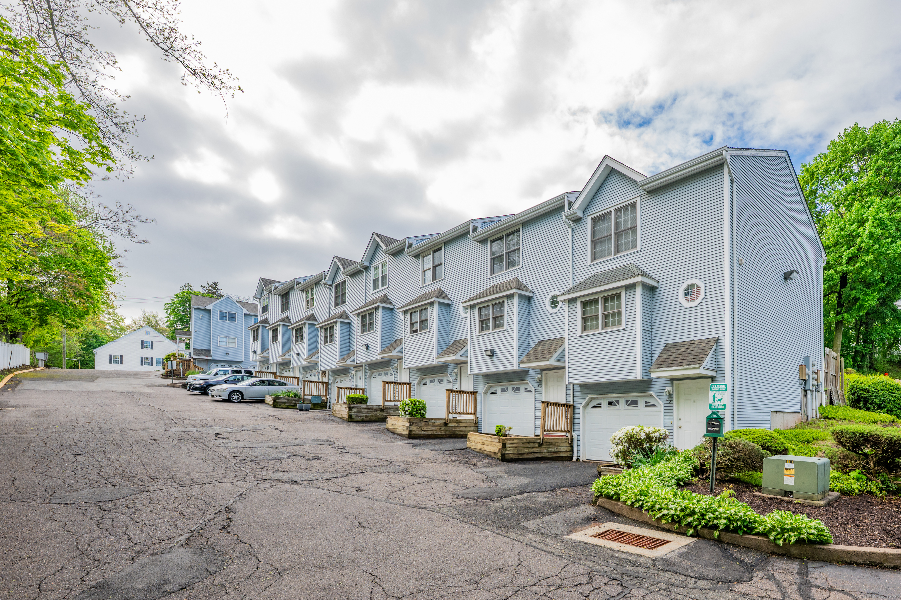 718 Broad, Meriden, Connecticut 06450