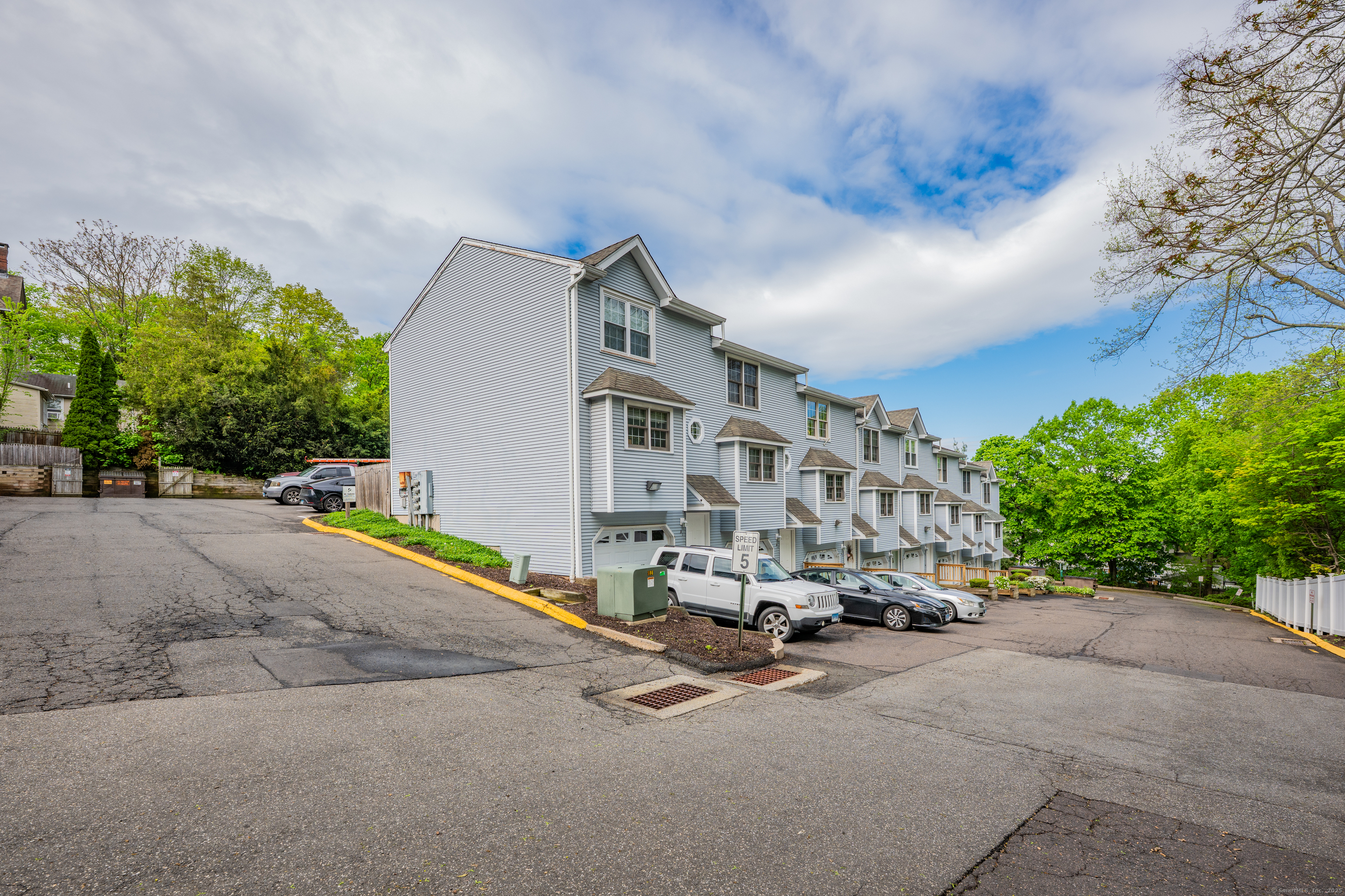 718 Broad, Meriden, Connecticut 06450