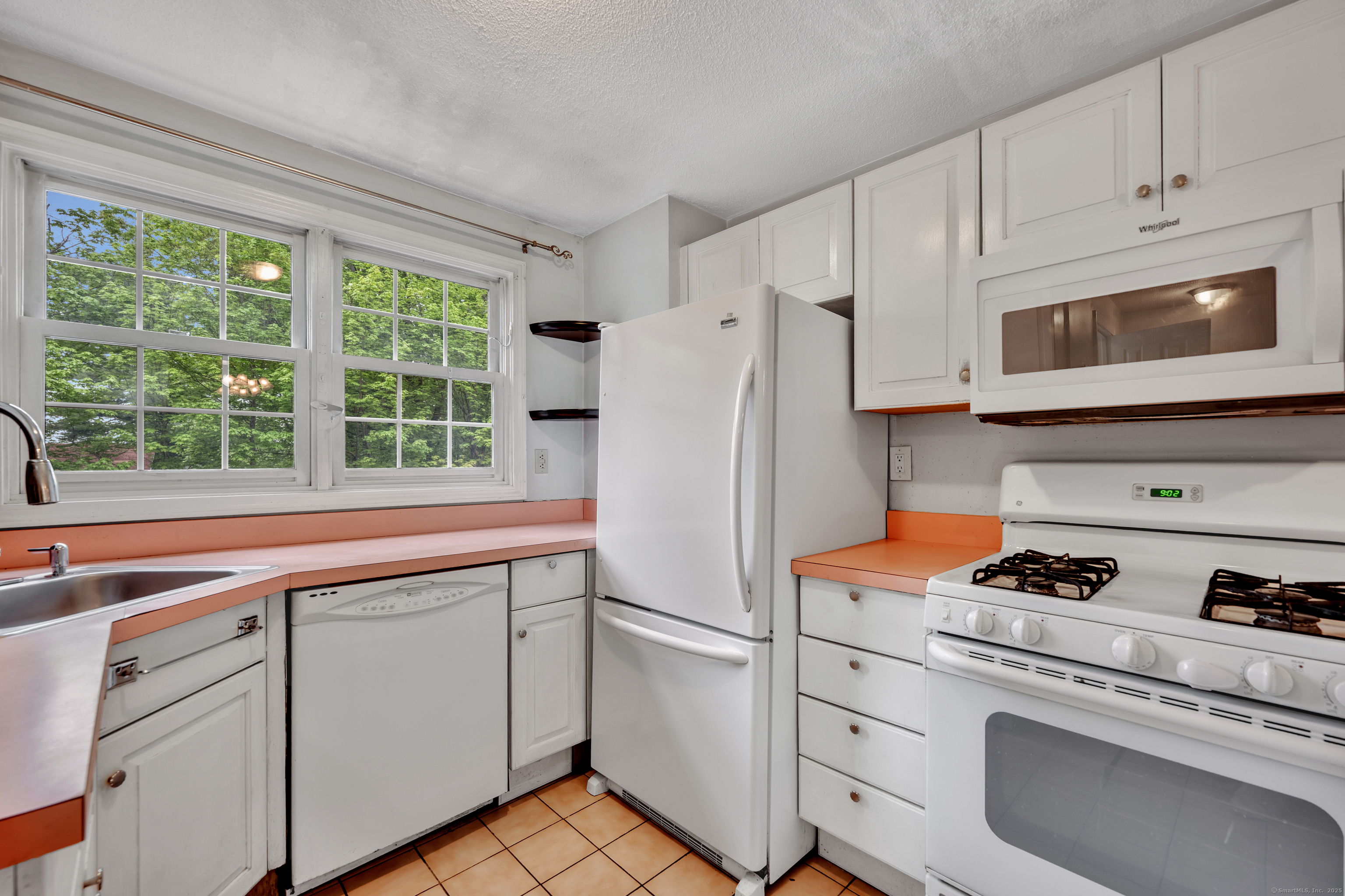 718 Broad, Meriden, Connecticut 06450