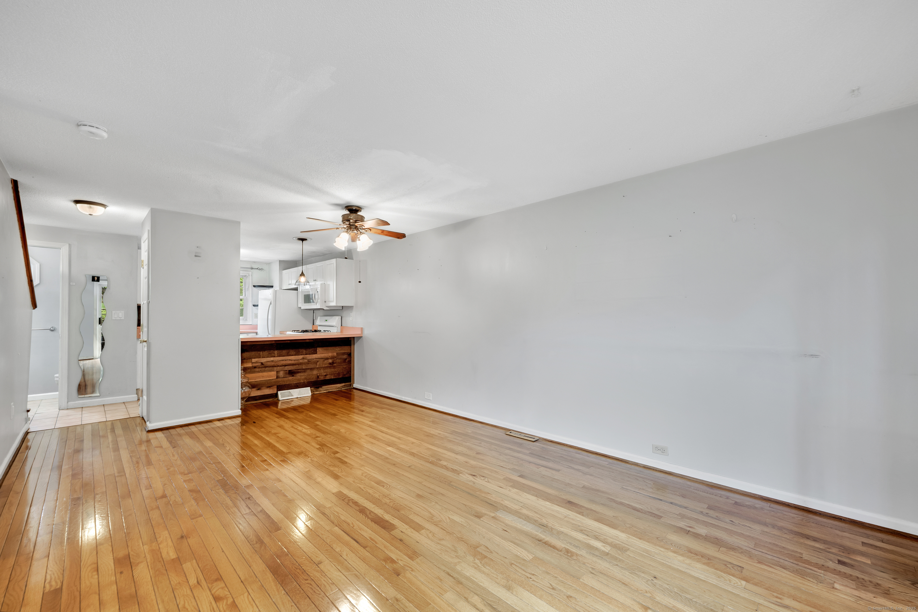 718 Broad, Meriden, Connecticut 06450