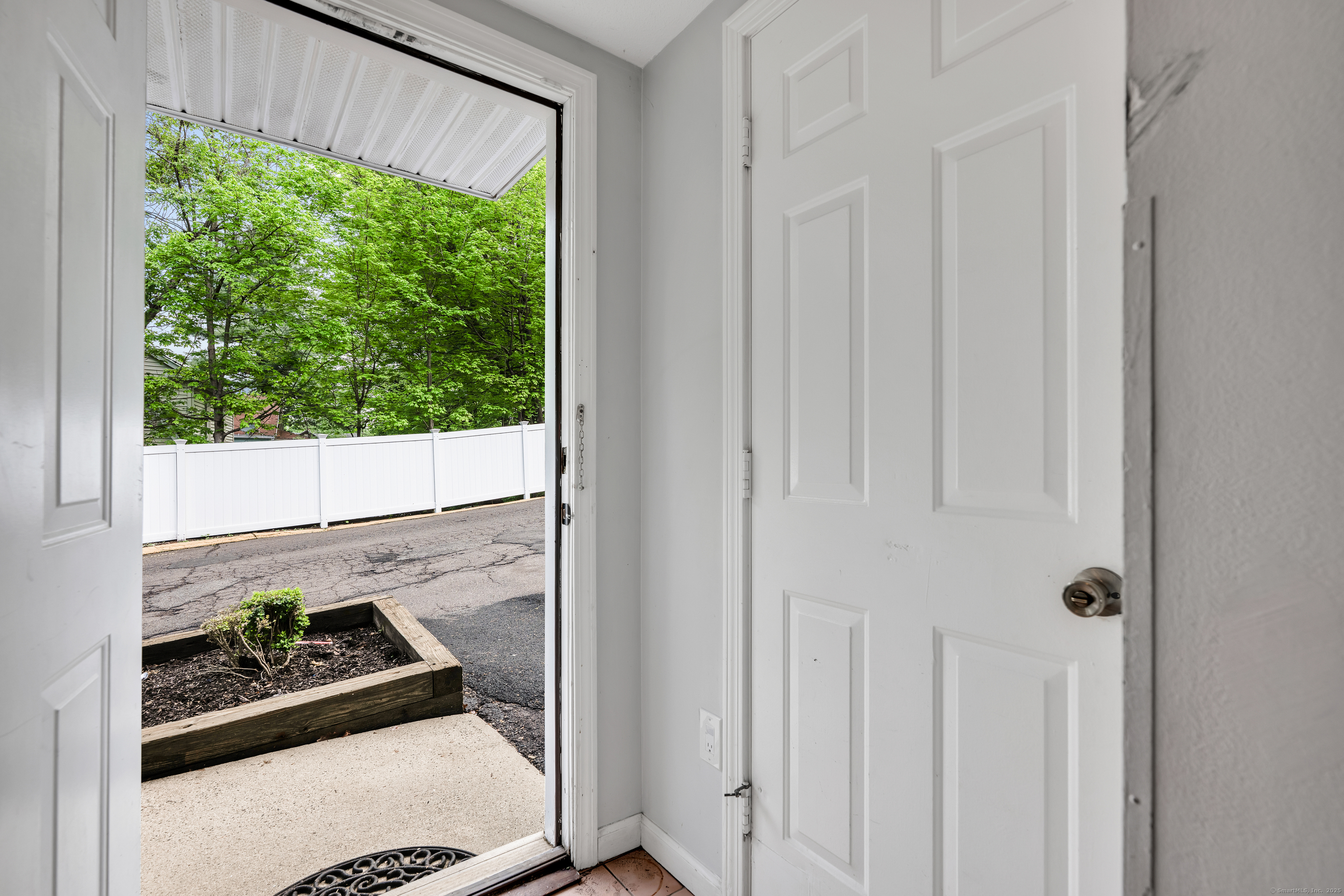 718 Broad, Meriden, Connecticut 06450