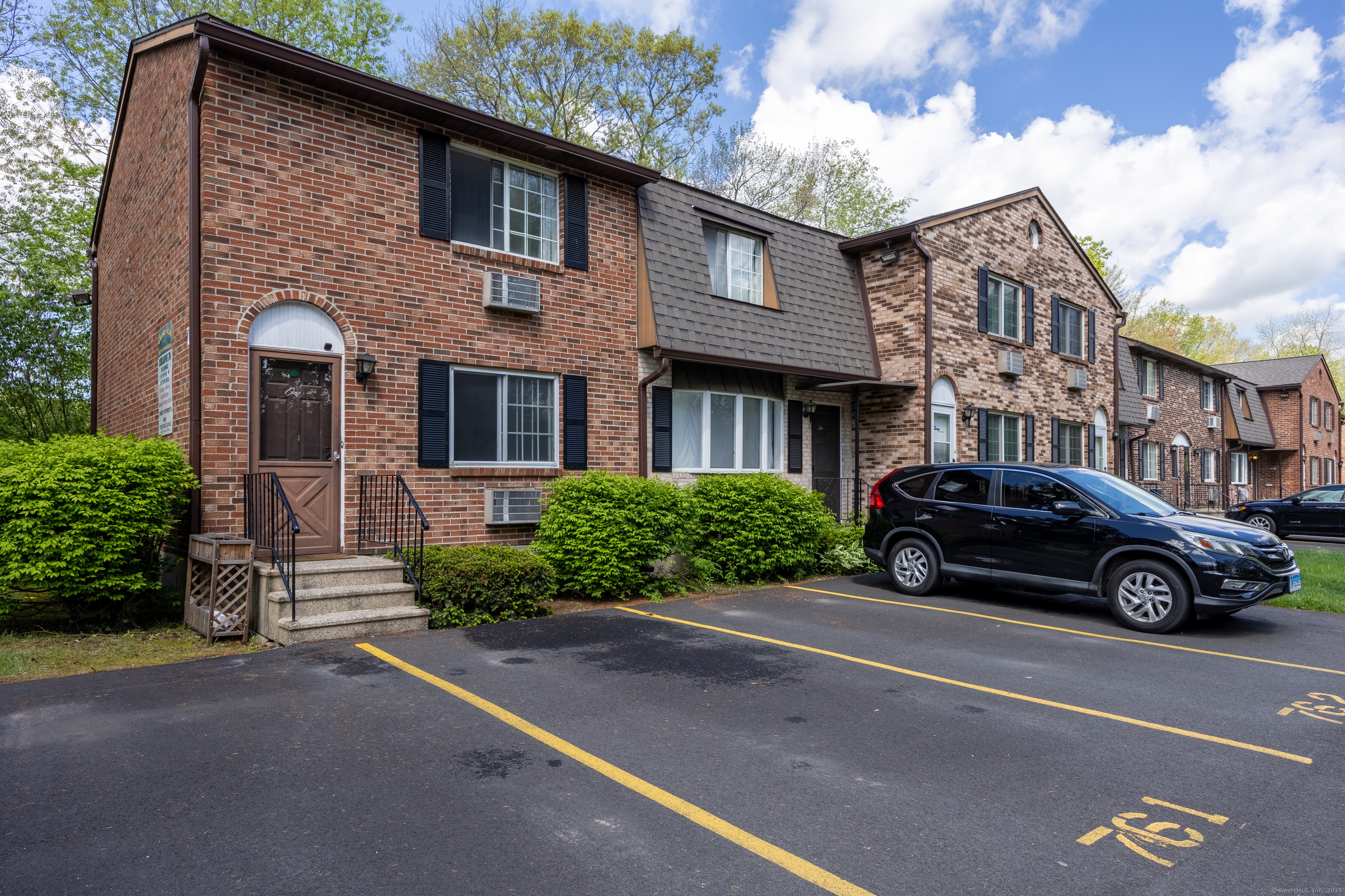 76 Sharon, Waterbury, Connecticut 06705