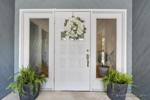 Homes for sale in Guilford, CT | 47 Clapboard Hill Rd #1, Guilford, CT 06437 | MLS# 24093932