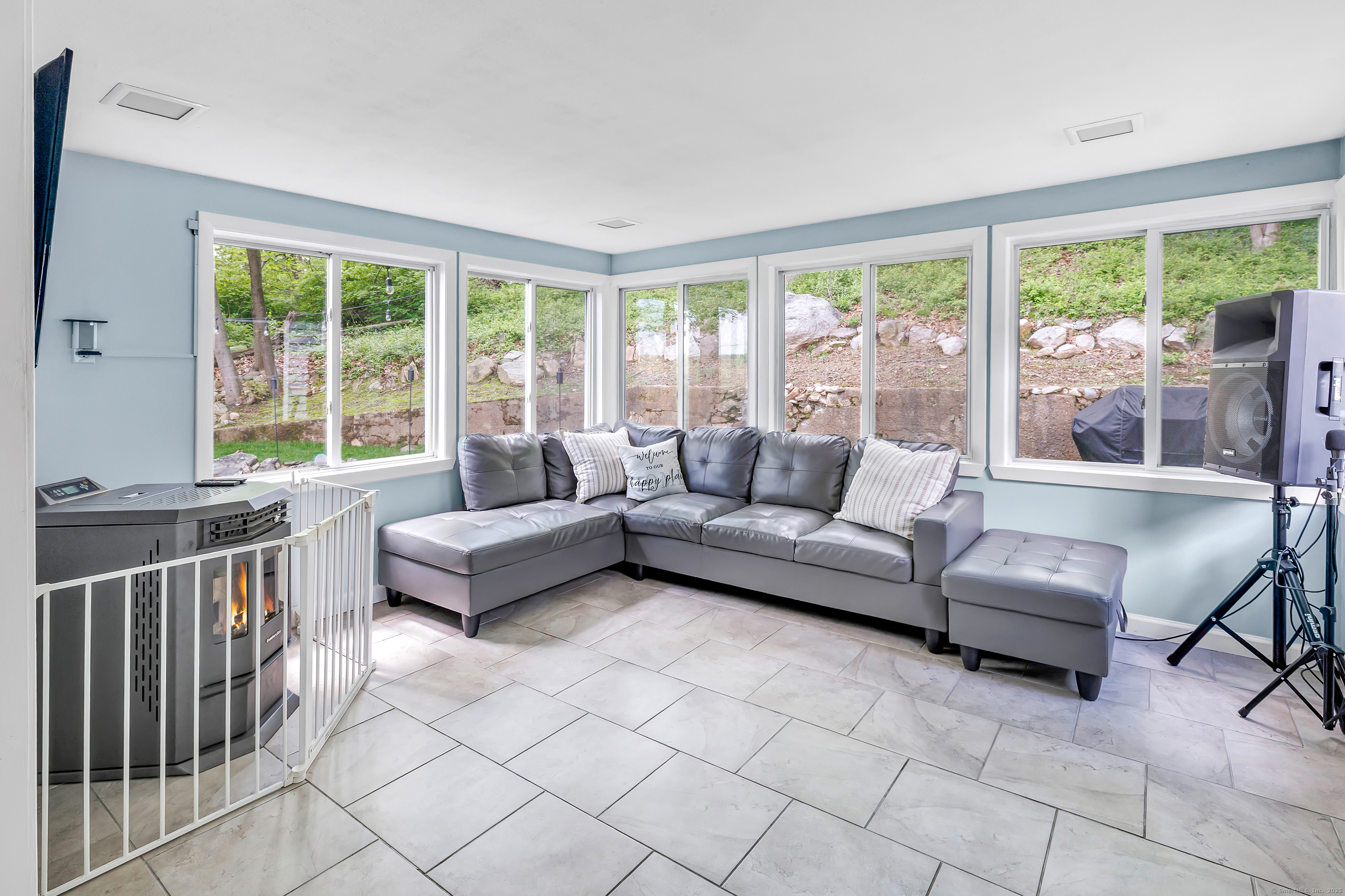 5 Morningstar, Seymour, Connecticut 06483