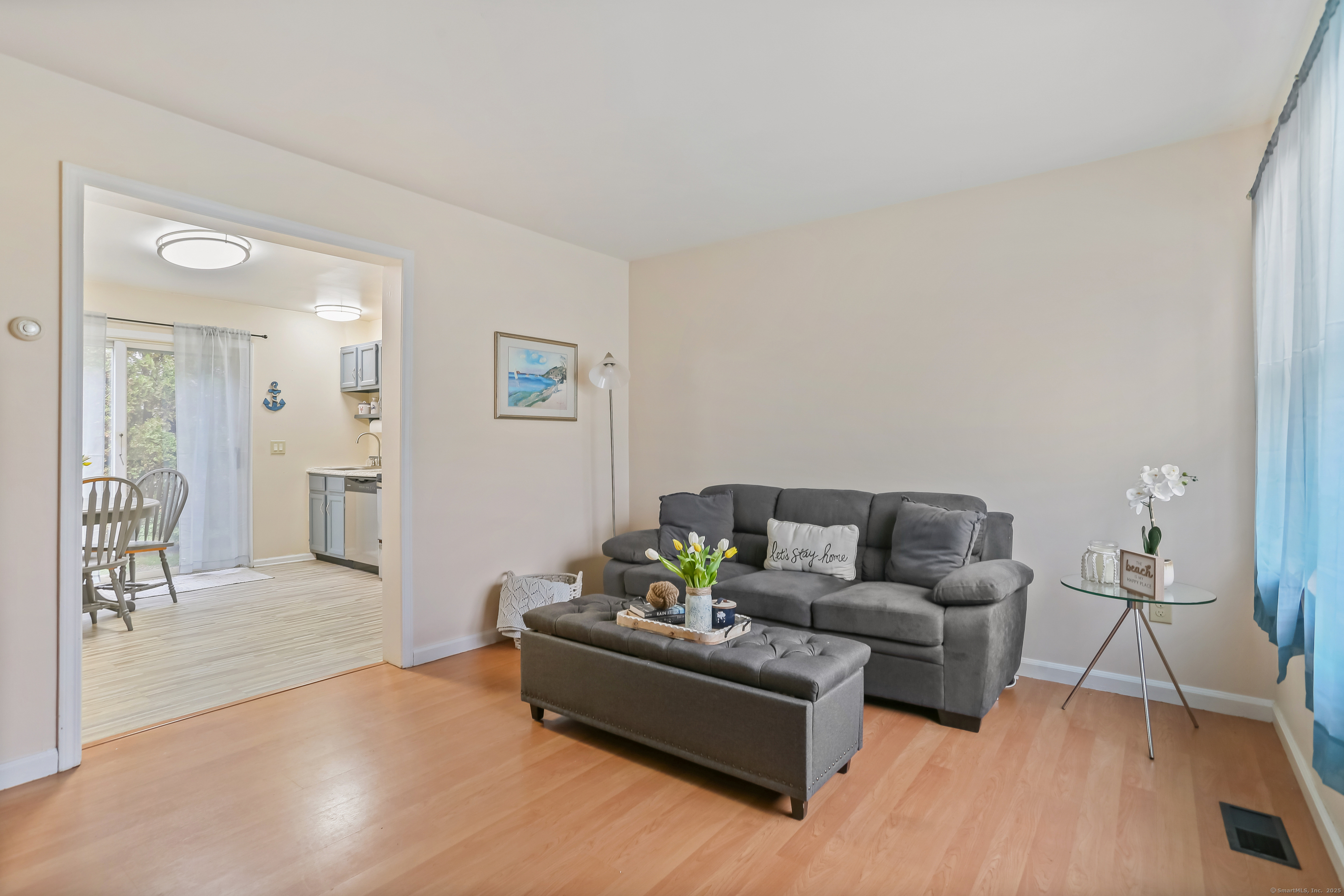 498 Naugatuck, Milford, Connecticut 06460