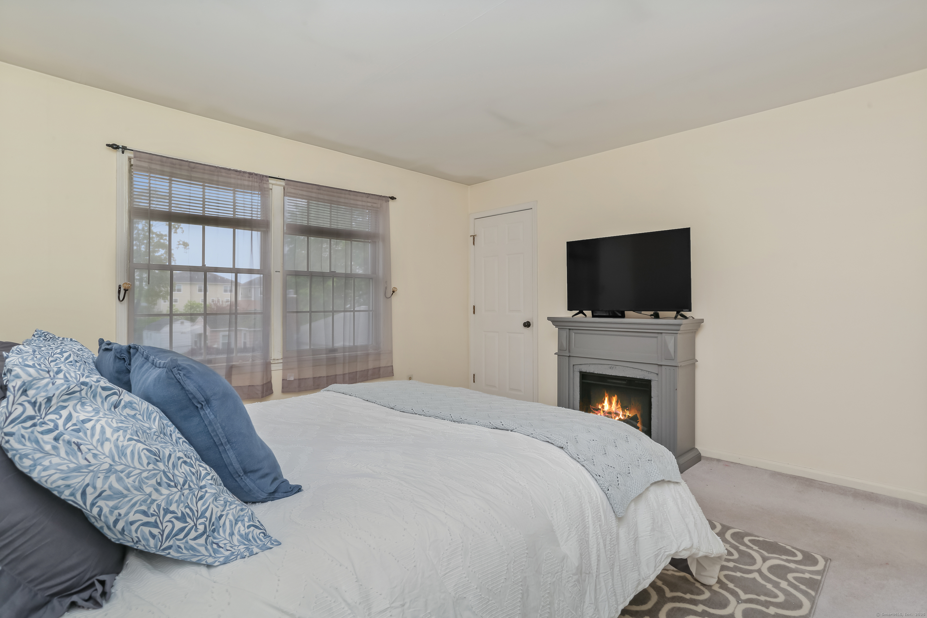 498 Naugatuck, Milford, Connecticut 06460