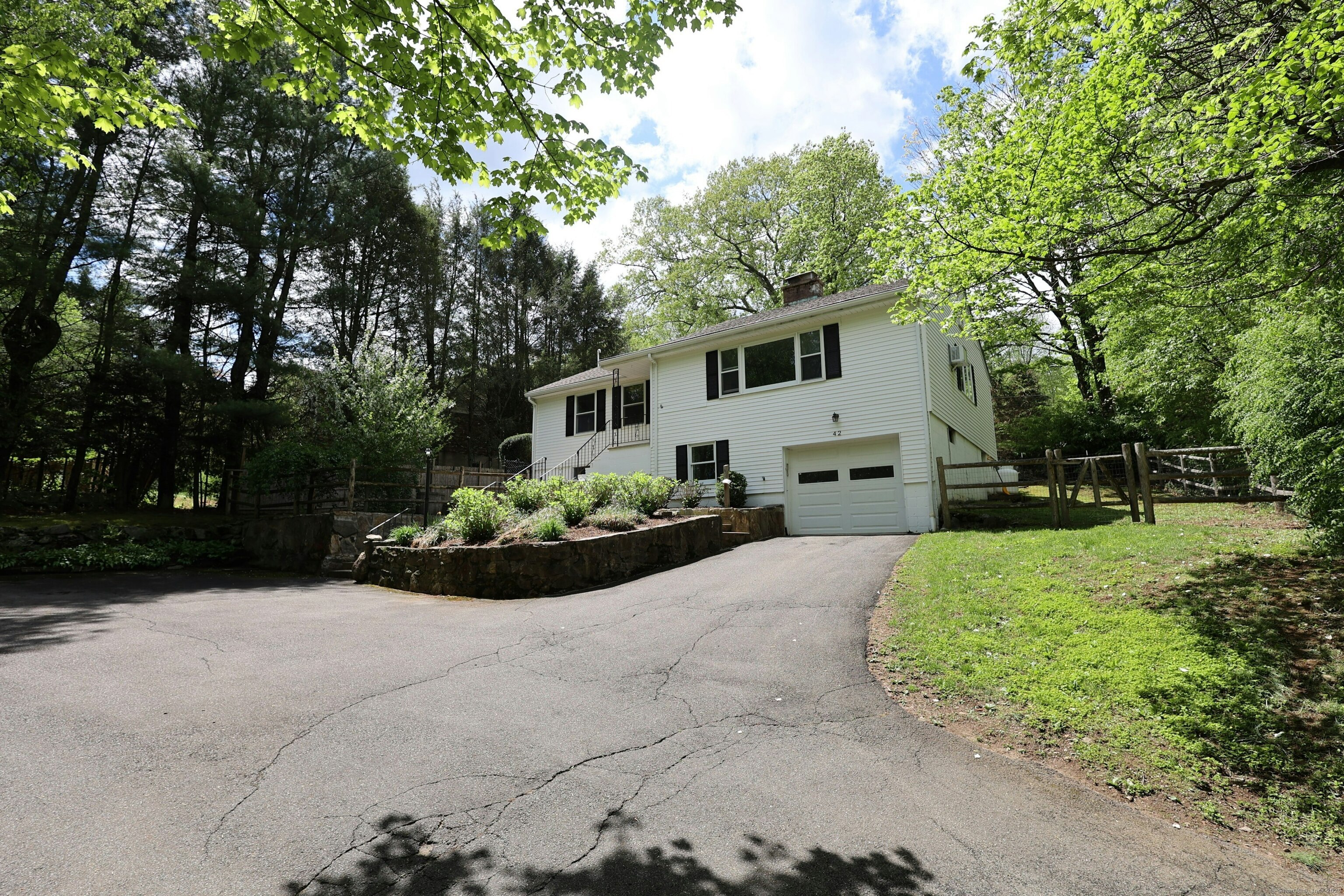 42 Wilridge, Ridgefield, Connecticut 06877