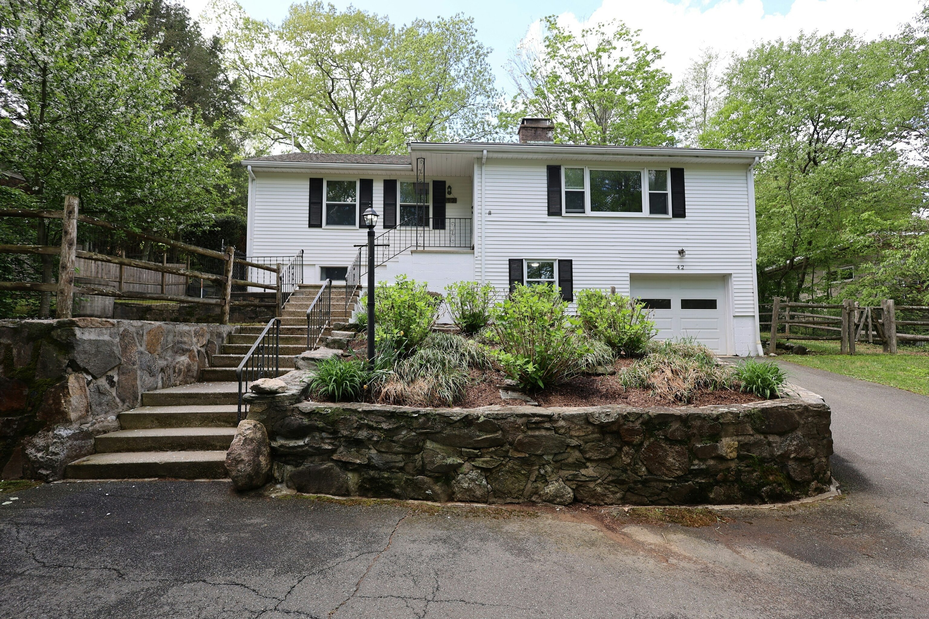 42 Wilridge, Ridgefield, Connecticut 06877