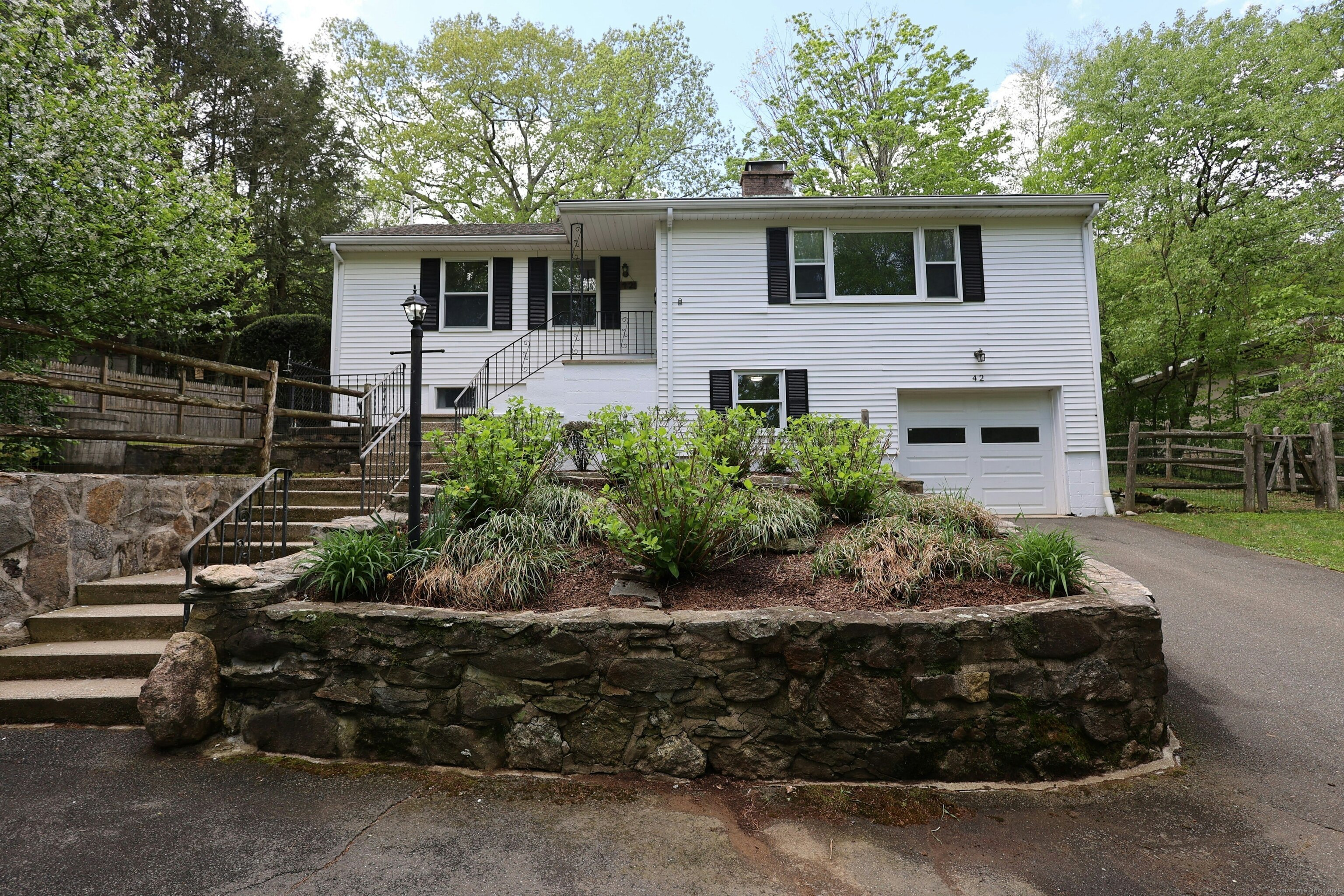 42 Wilridge, Ridgefield, Connecticut 06877