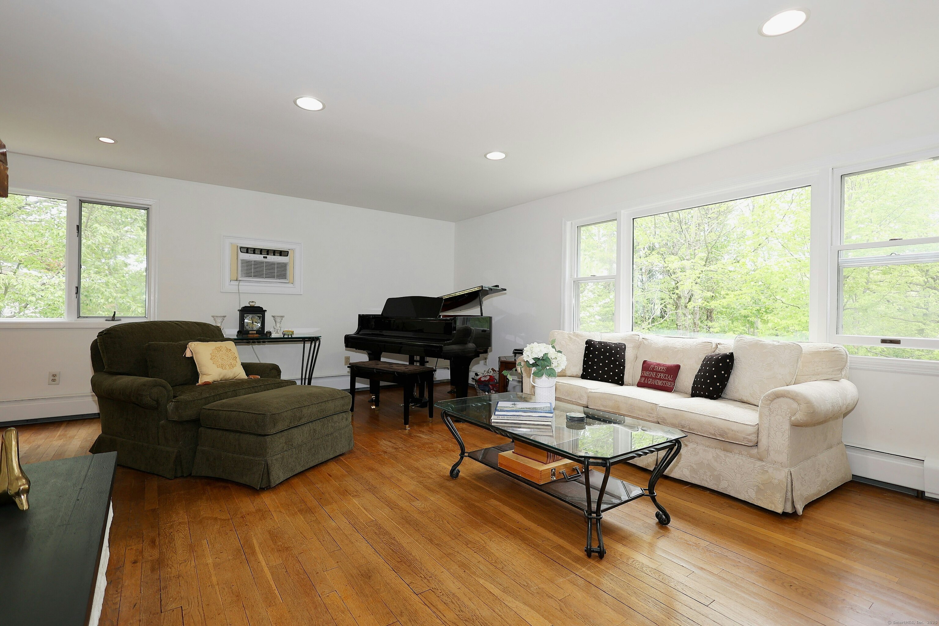 42 Wilridge, Ridgefield, Connecticut 06877