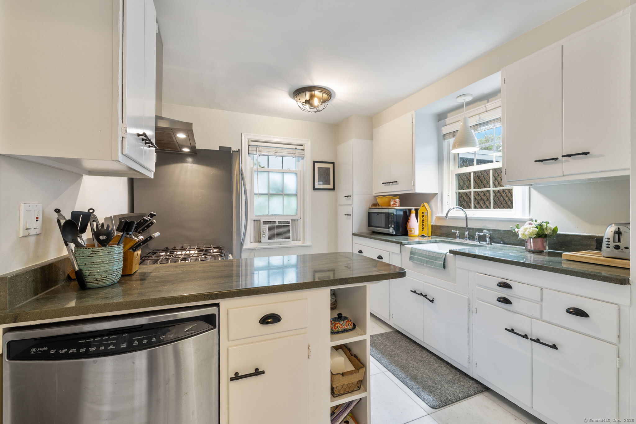 85 5th, Stamford, Connecticut 06905