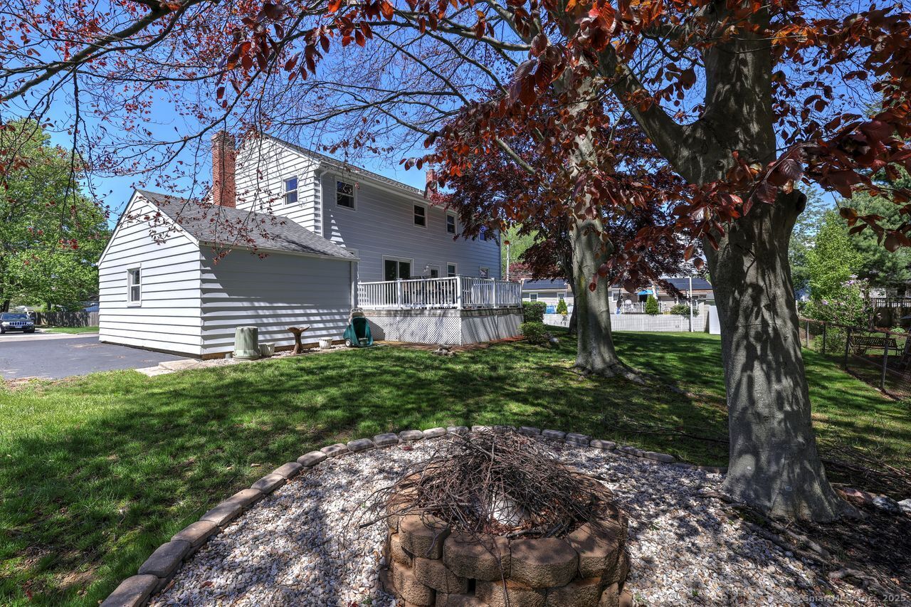 10 Wilshire, Milford, Connecticut 06460