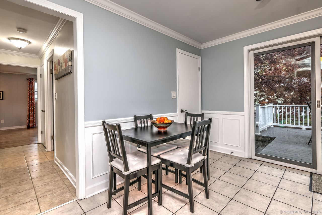 10 Wilshire, Milford, Connecticut 06460