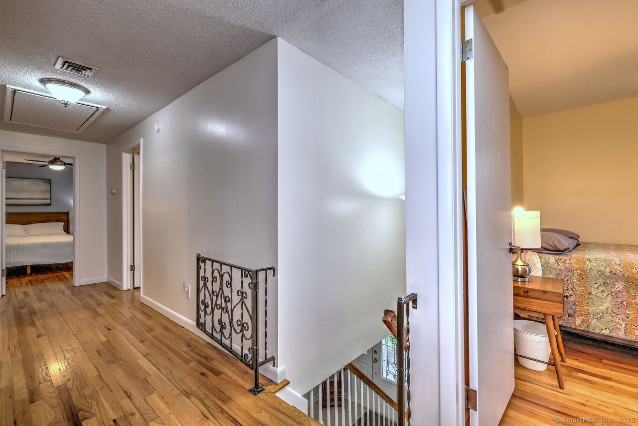 10 Wilshire, Milford, Connecticut 06460
