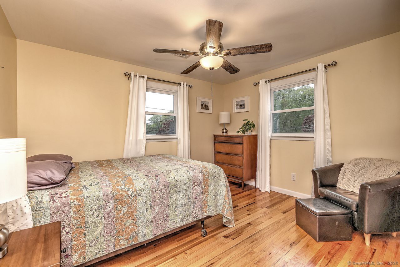 10 Wilshire, Milford, Connecticut 06460