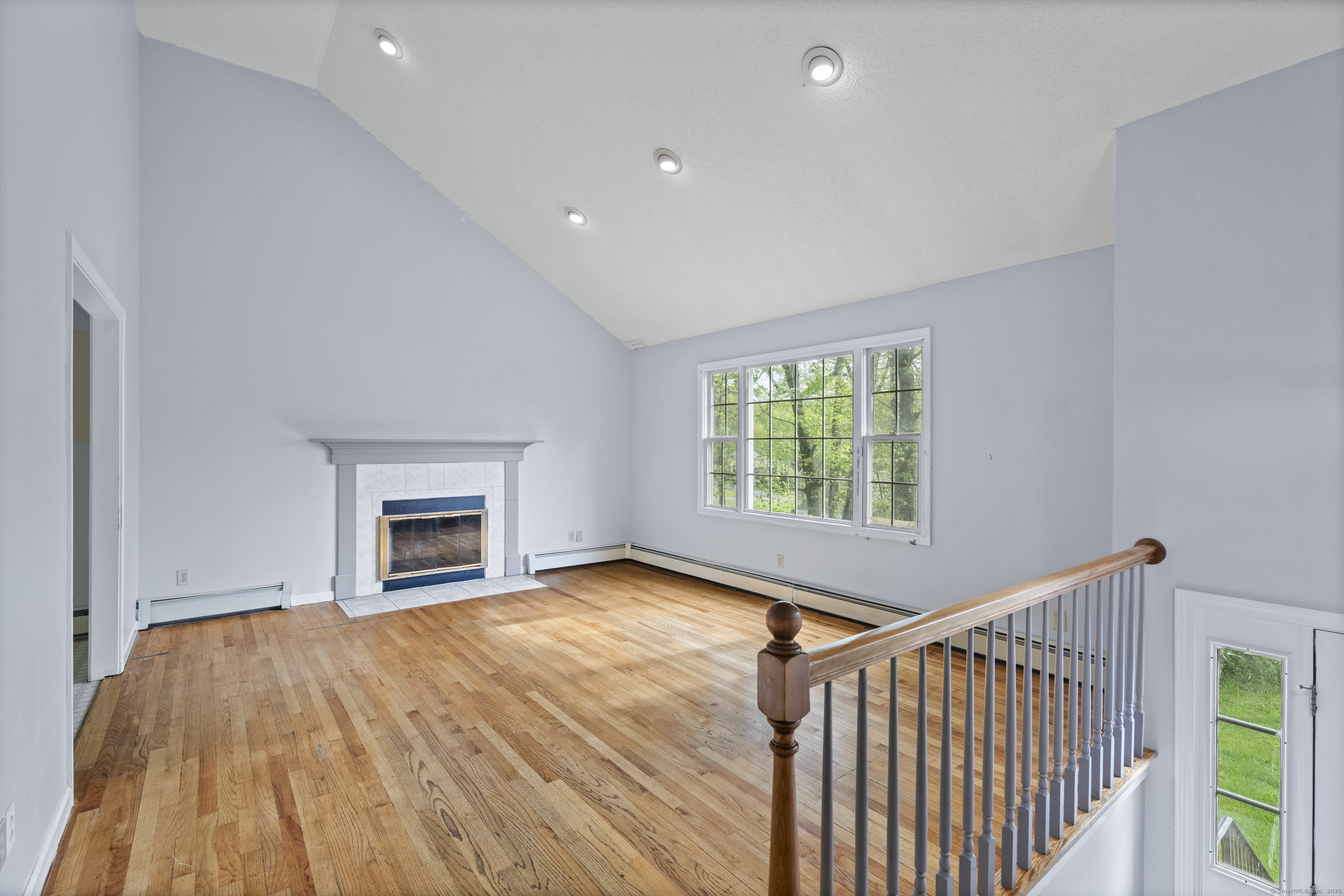 1376 Paradise, Hamden, Connecticut 06514