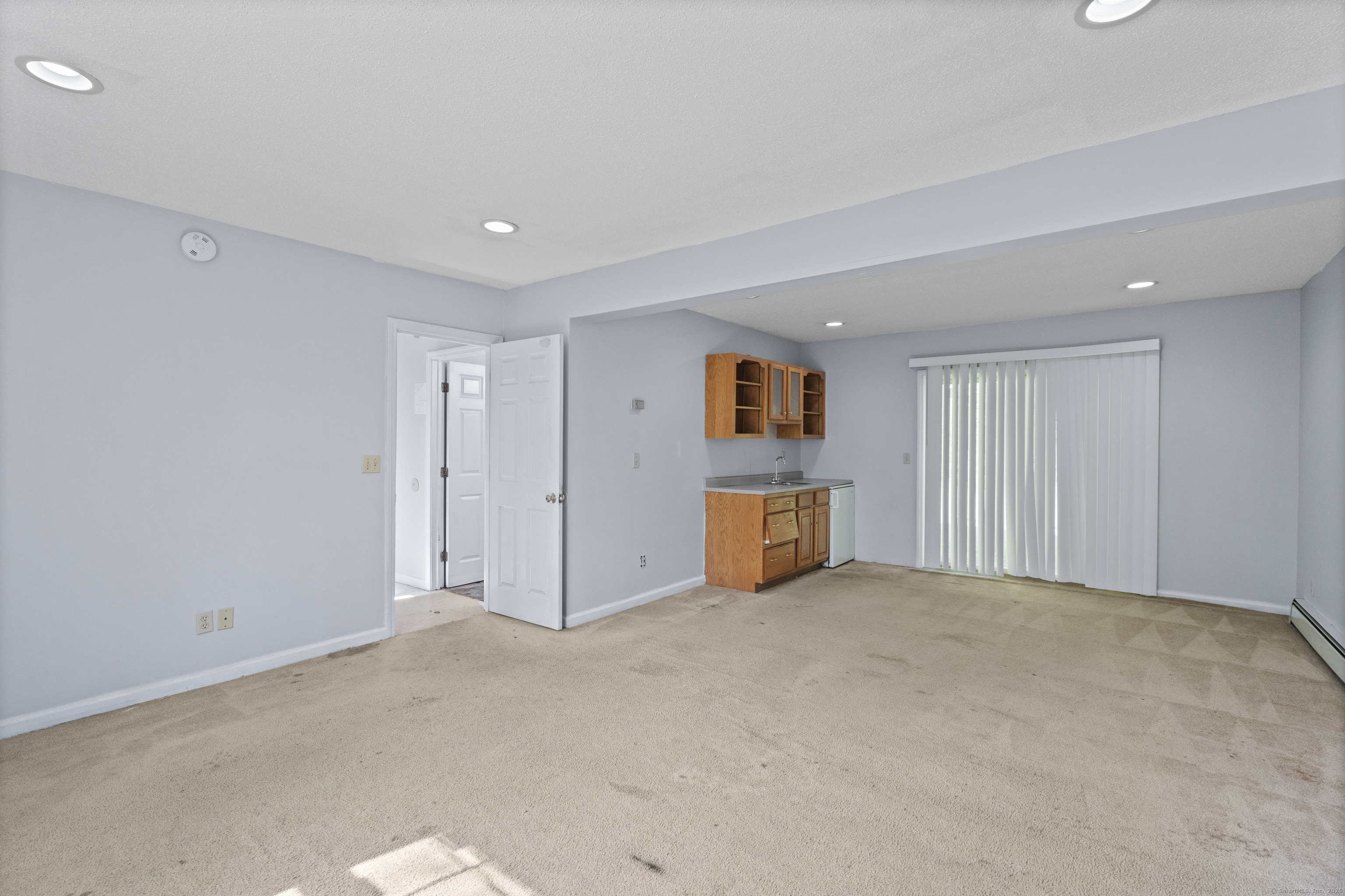 1376 Paradise, Hamden, Connecticut 06514