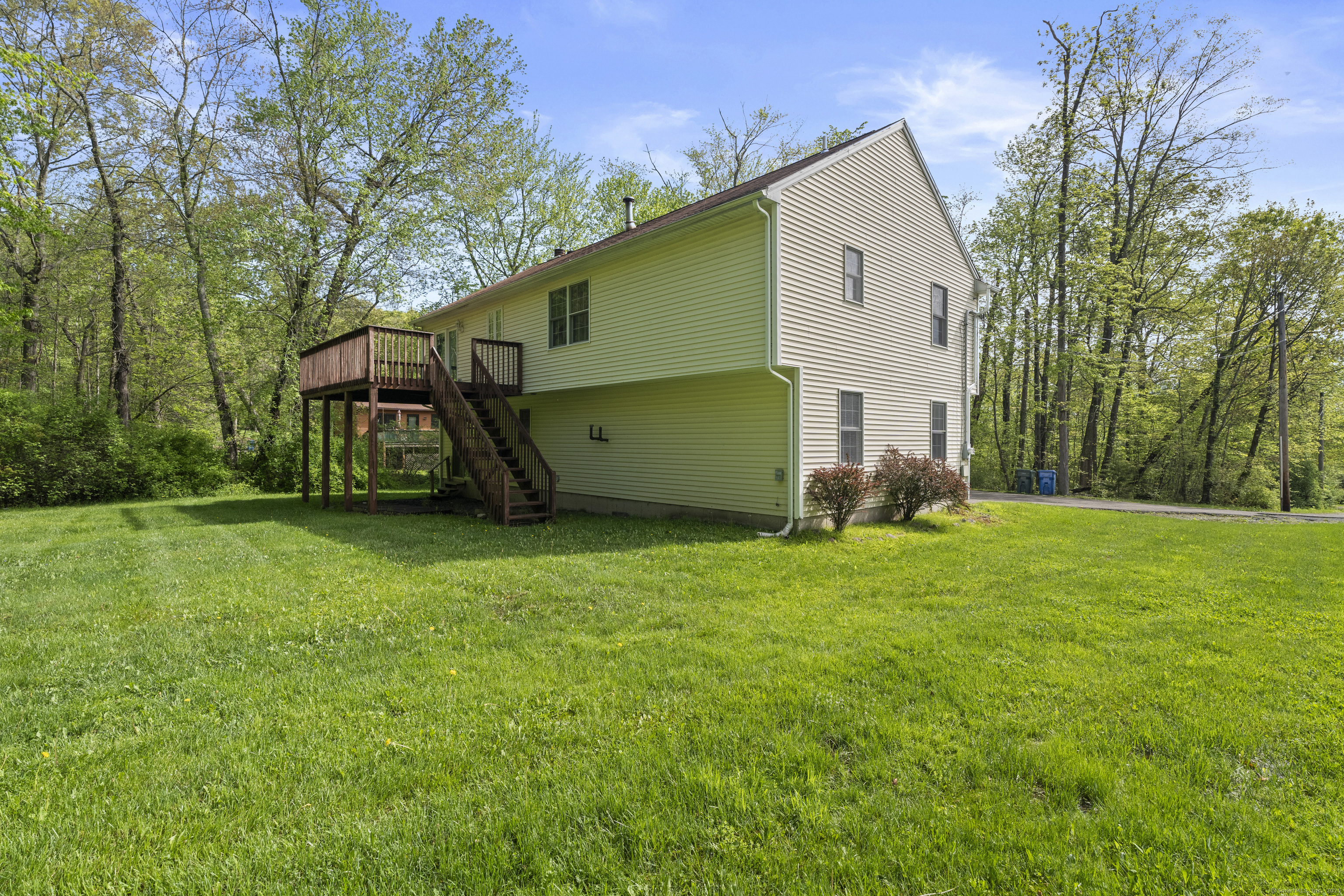 1376 Paradise, Hamden, Connecticut 06514