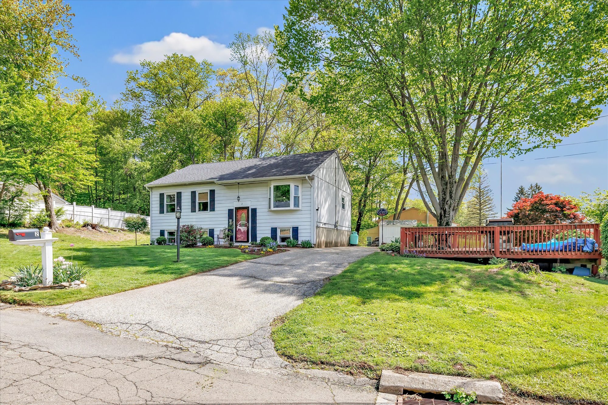 2 Chestnut, Seymour, Connecticut 06483