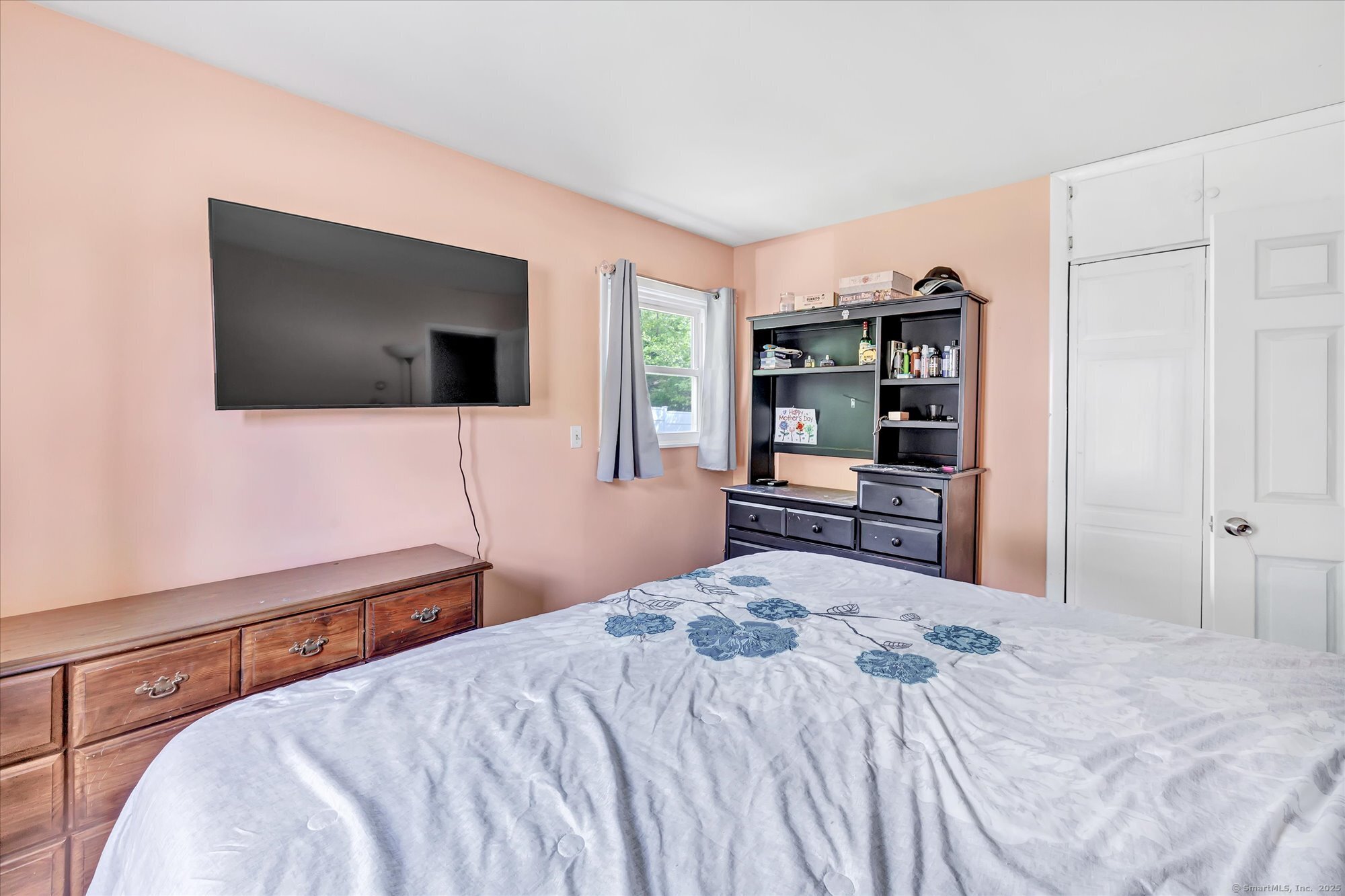 2 Chestnut, Seymour, Connecticut 06483