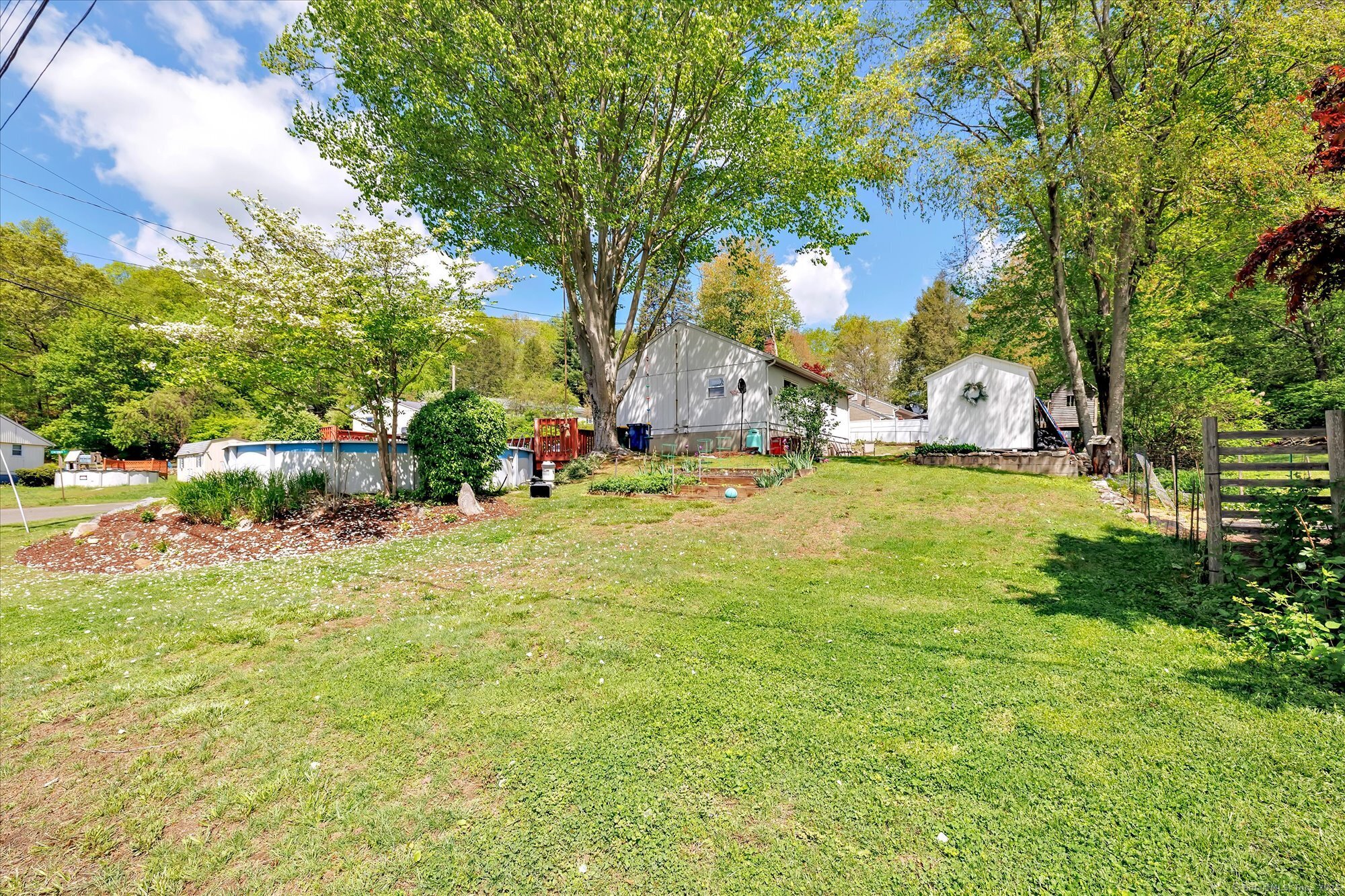 2 Chestnut, Seymour, Connecticut 06483