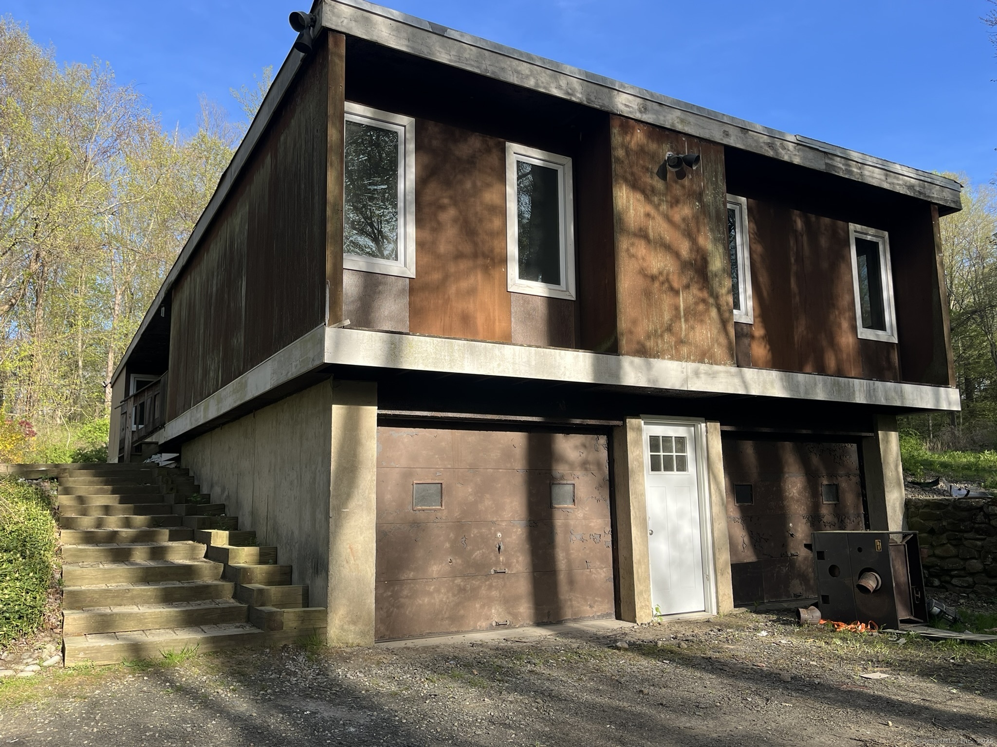 200 Valley, Bethany, Connecticut 06524