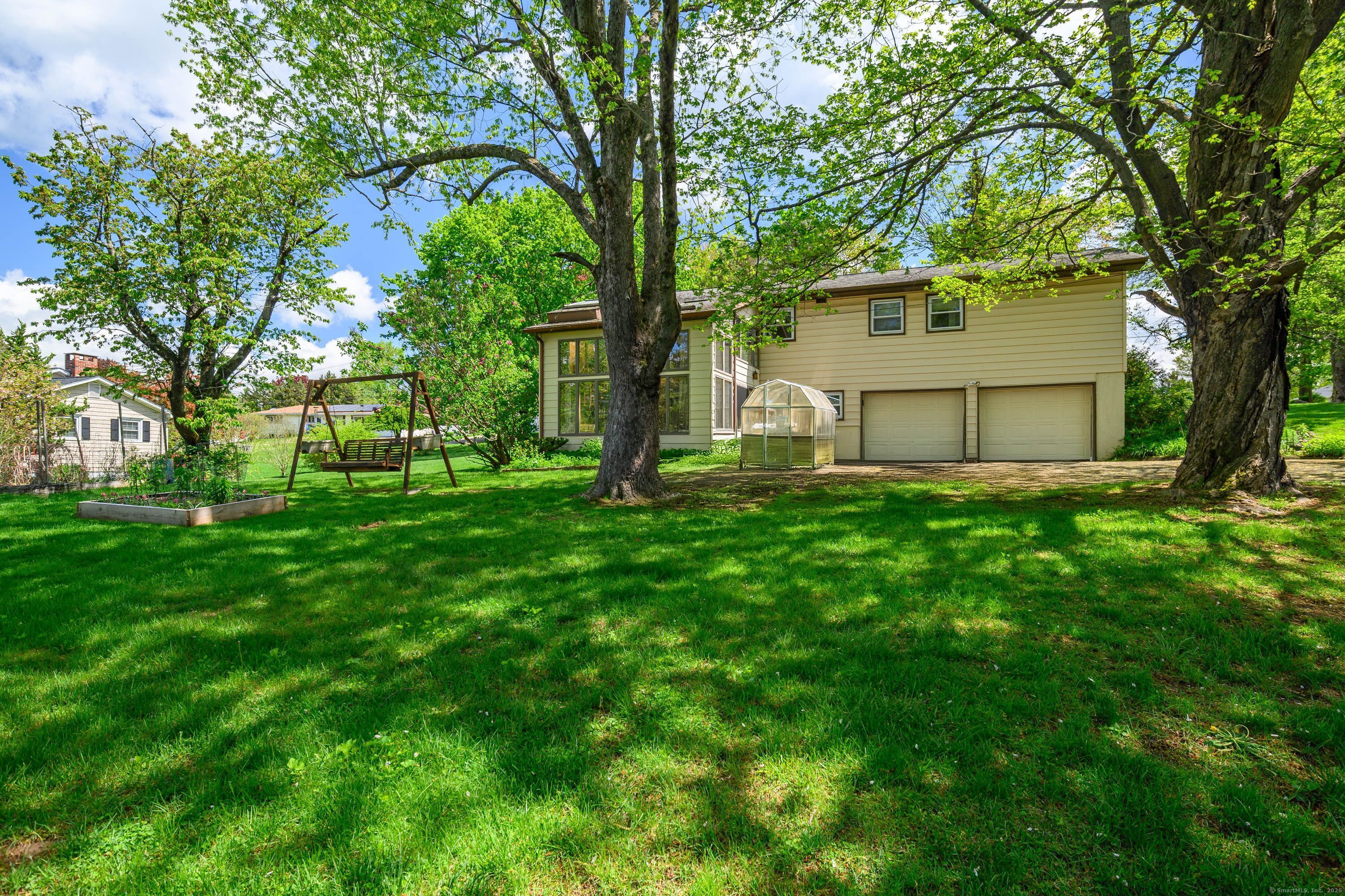 28 Fox Hollow, New Fairfield, Connecticut 06812