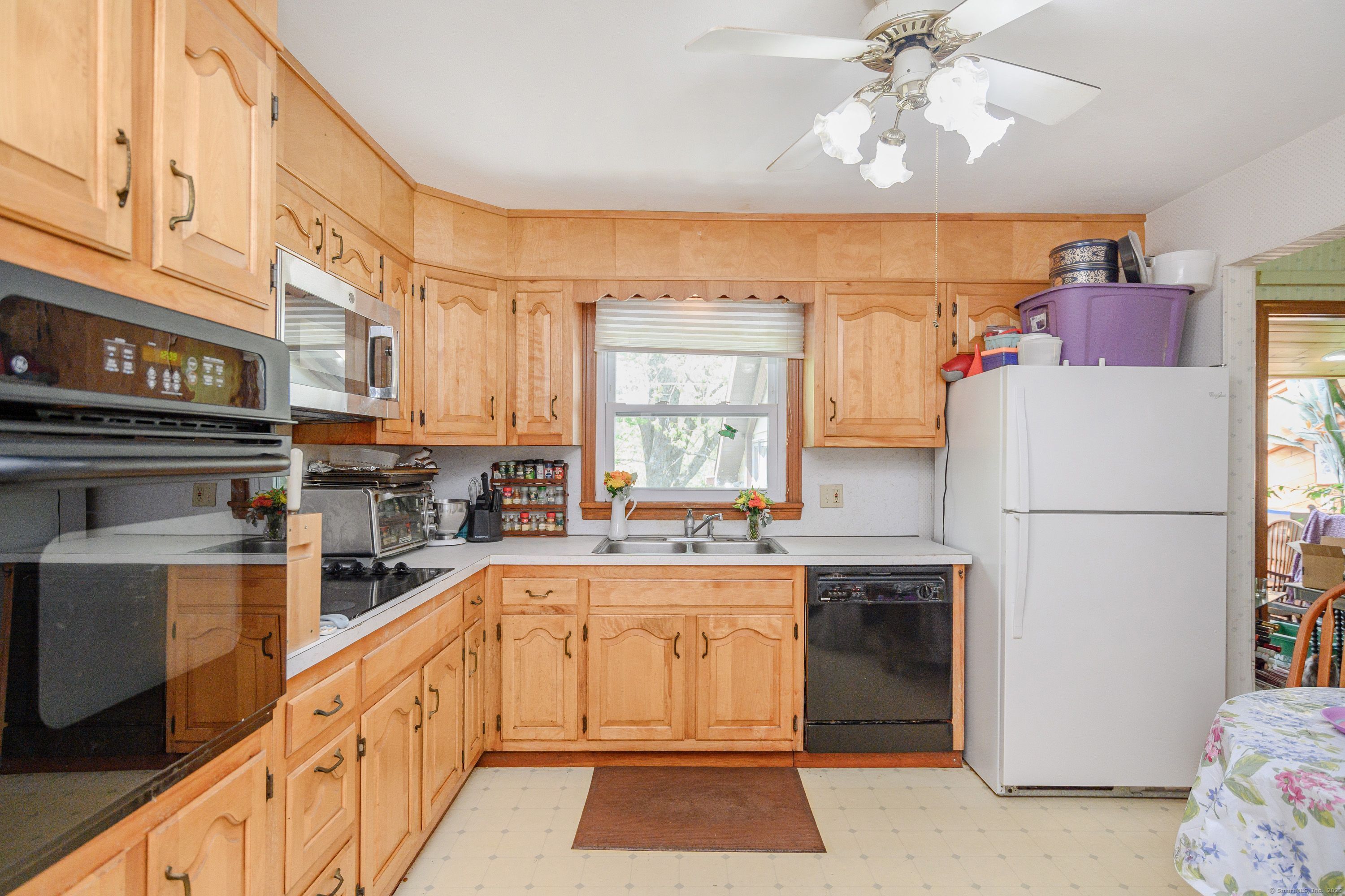 28 Fox Hollow, New Fairfield, Connecticut 06812