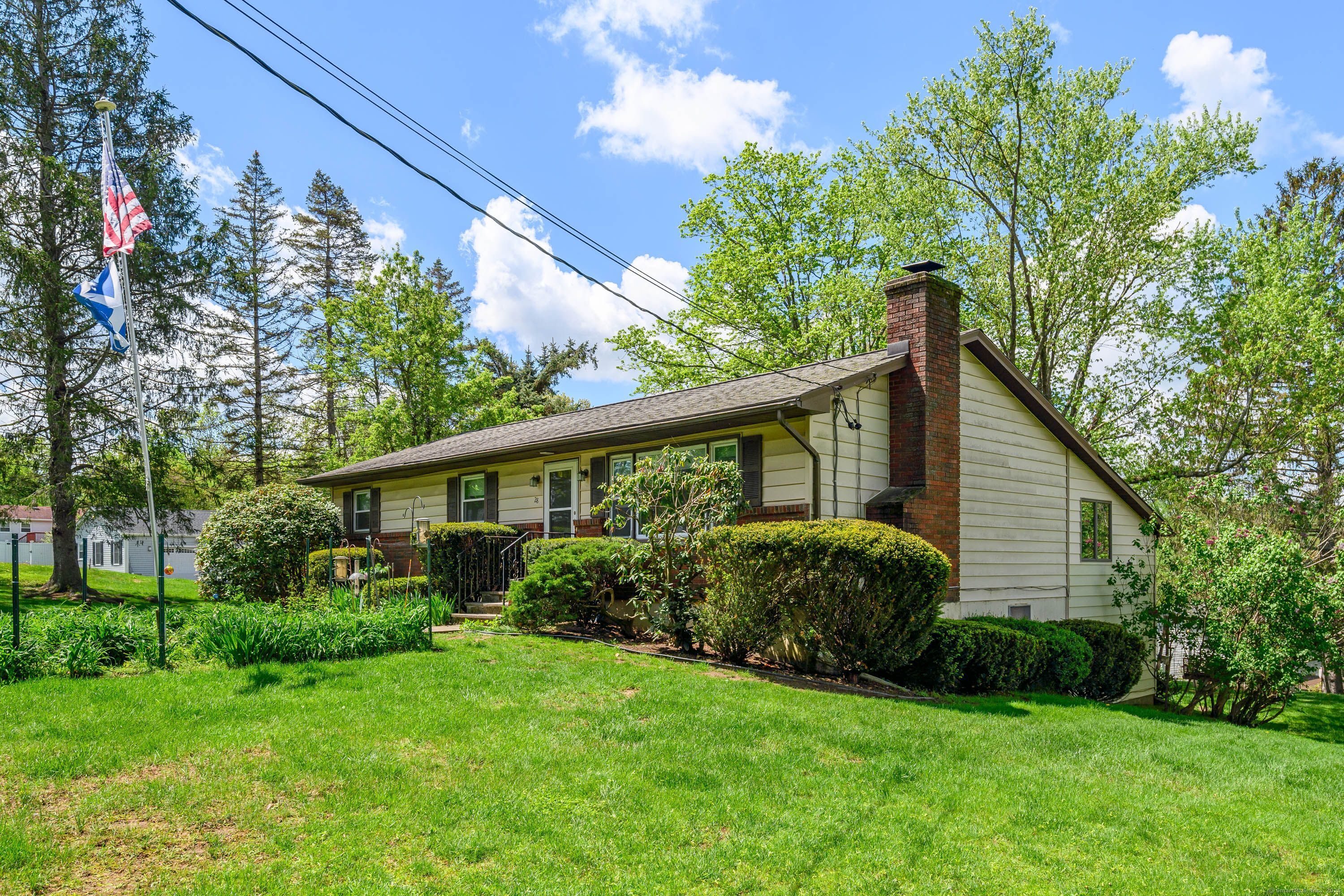 28 Fox Hollow, New Fairfield, Connecticut 06812