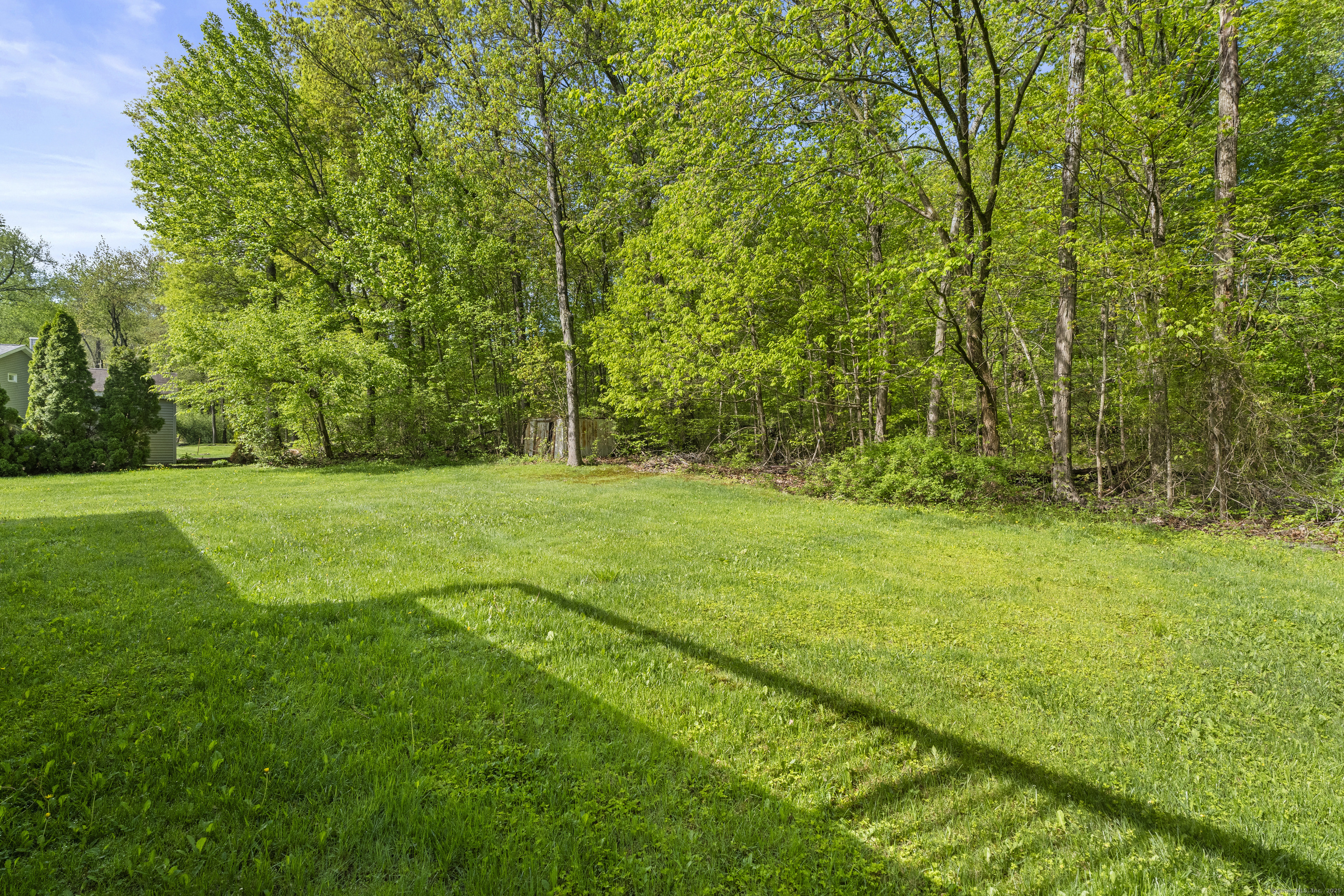 1376 Paradise, Hamden, Connecticut 06514