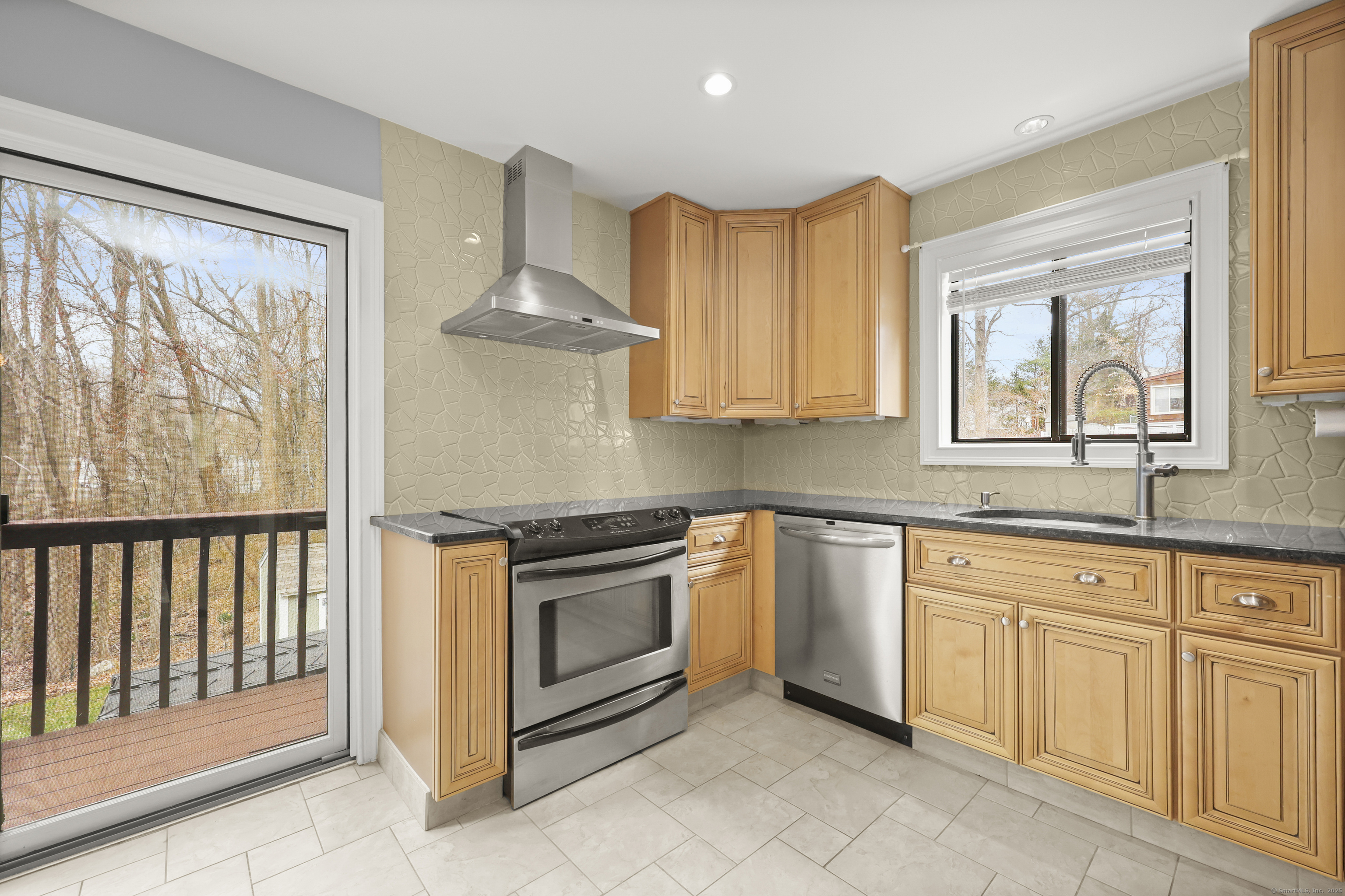 97 Cranston, Shelton, Connecticut 06484