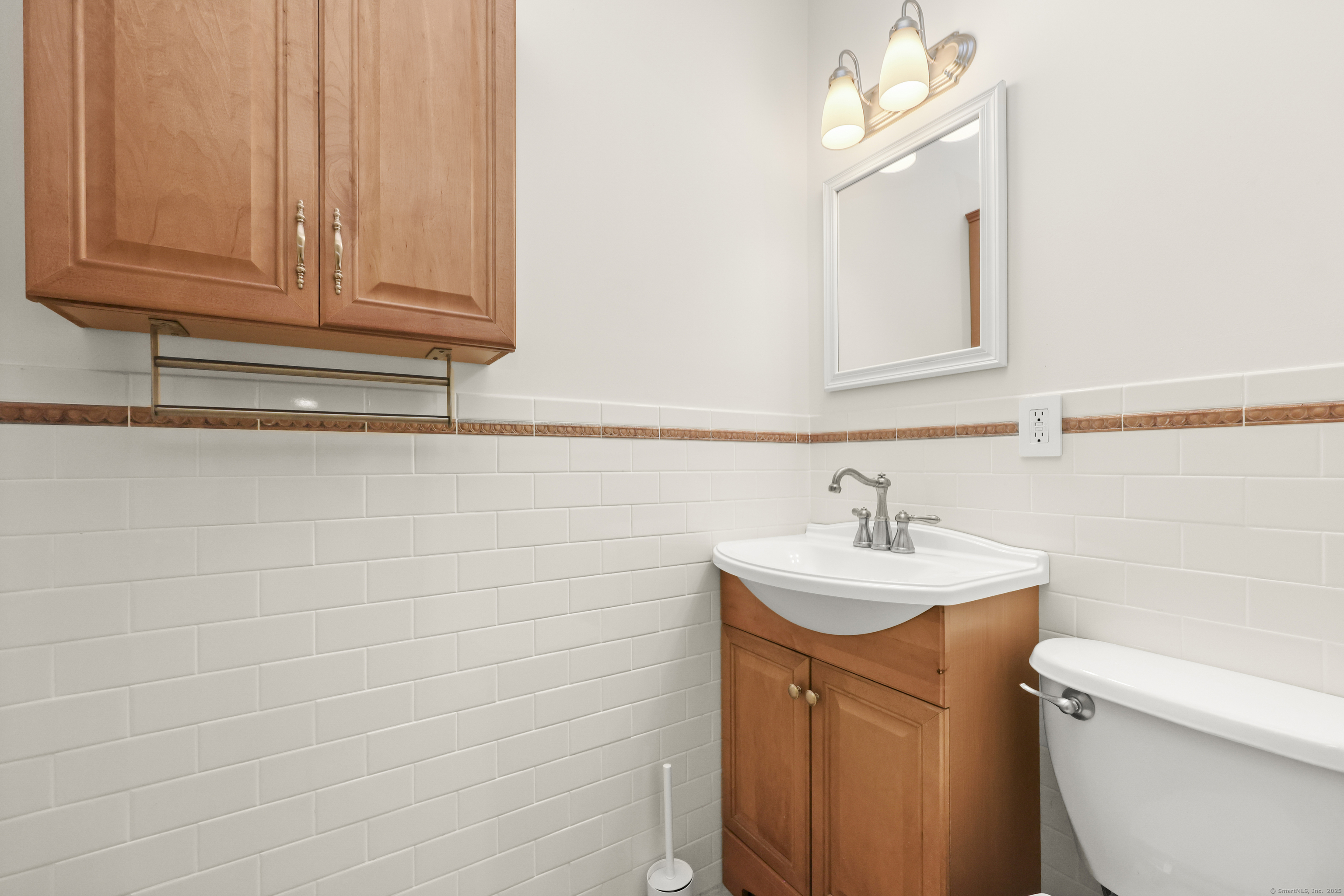97 Cranston, Shelton, Connecticut 06484