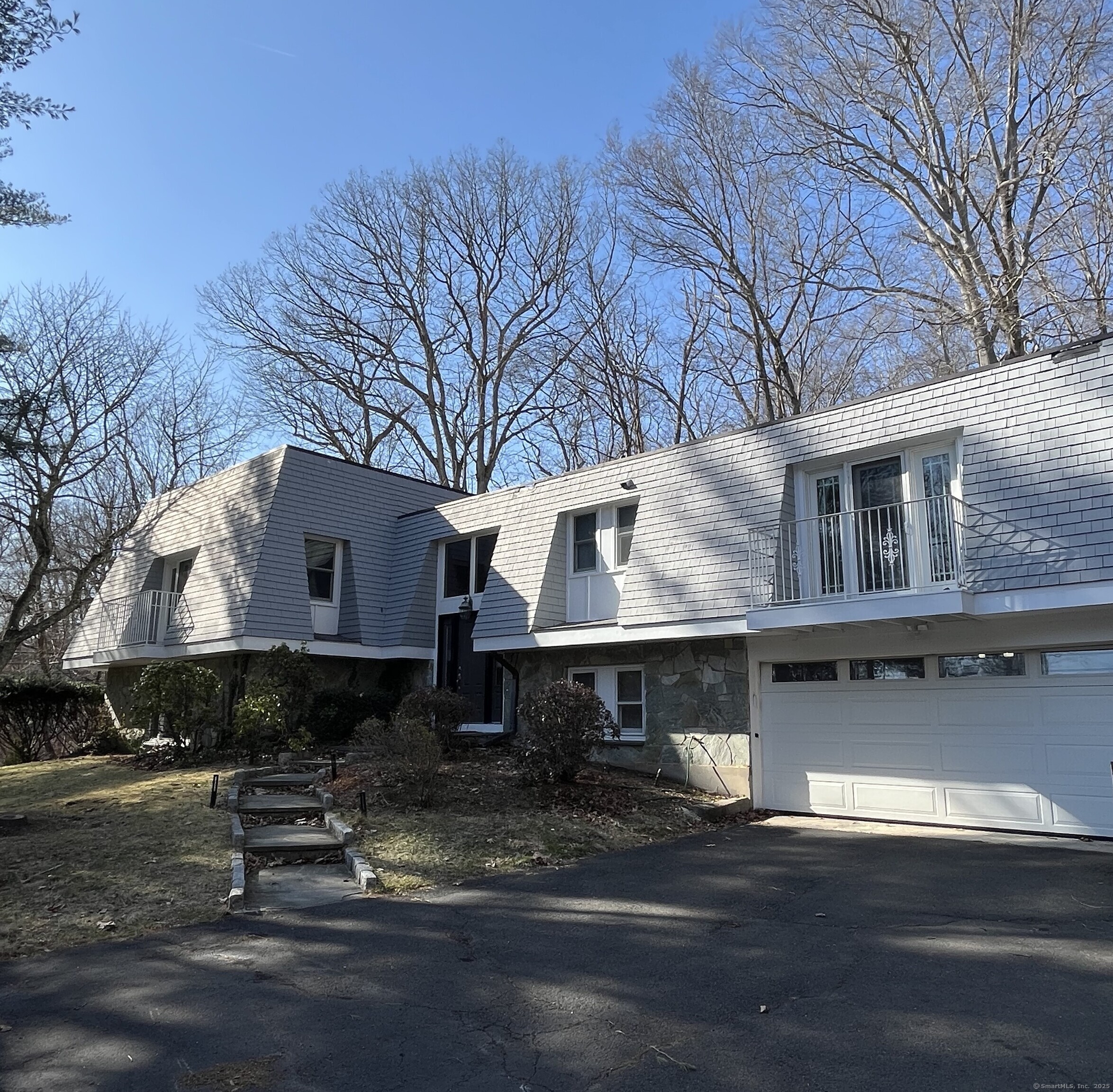 20 Mountain Wood, Stamford, Connecticut 06903